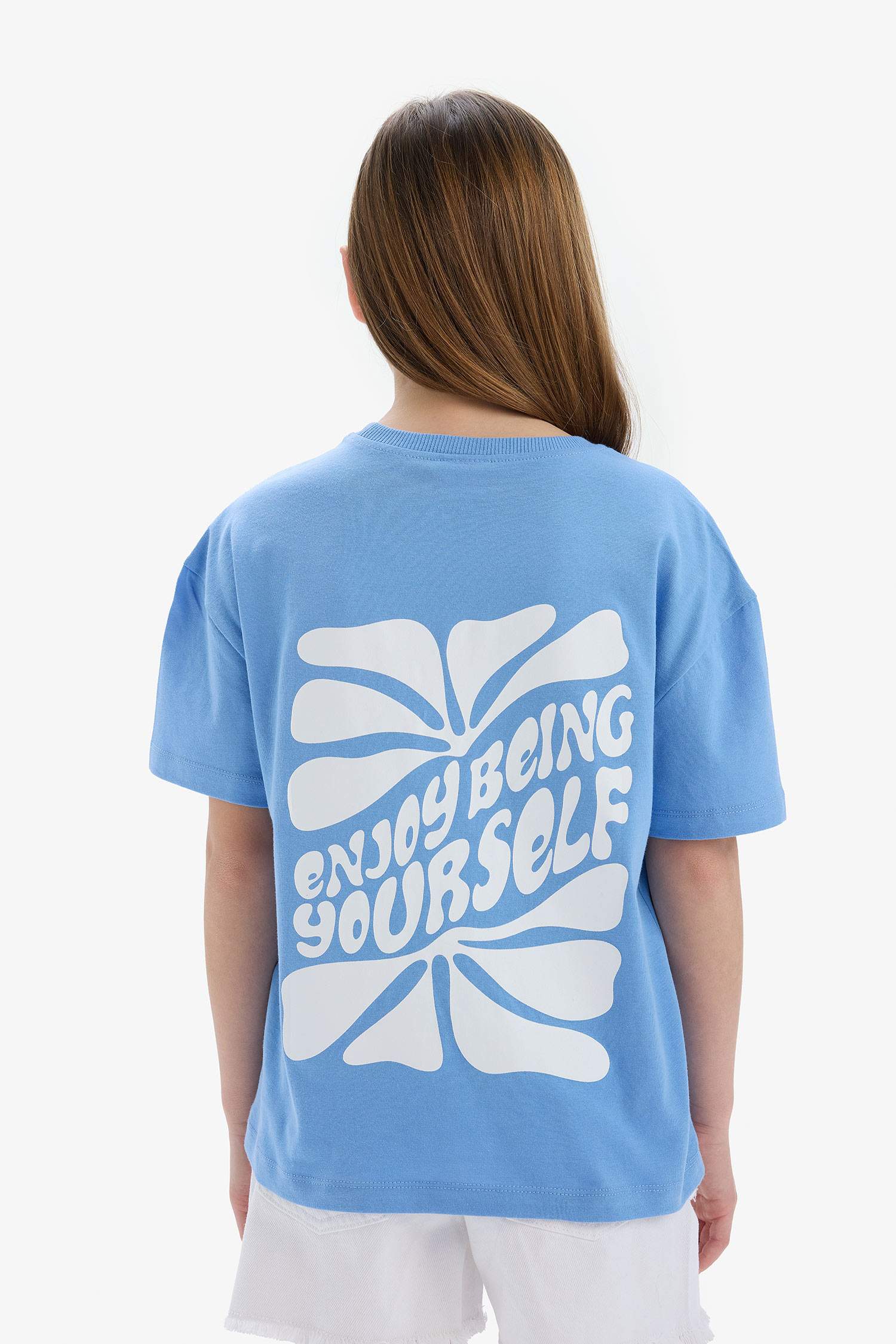 Kız Çocuk Relax Fit Bisiklet Yaka Sırt Baskılı Kısa Kollu Tişört