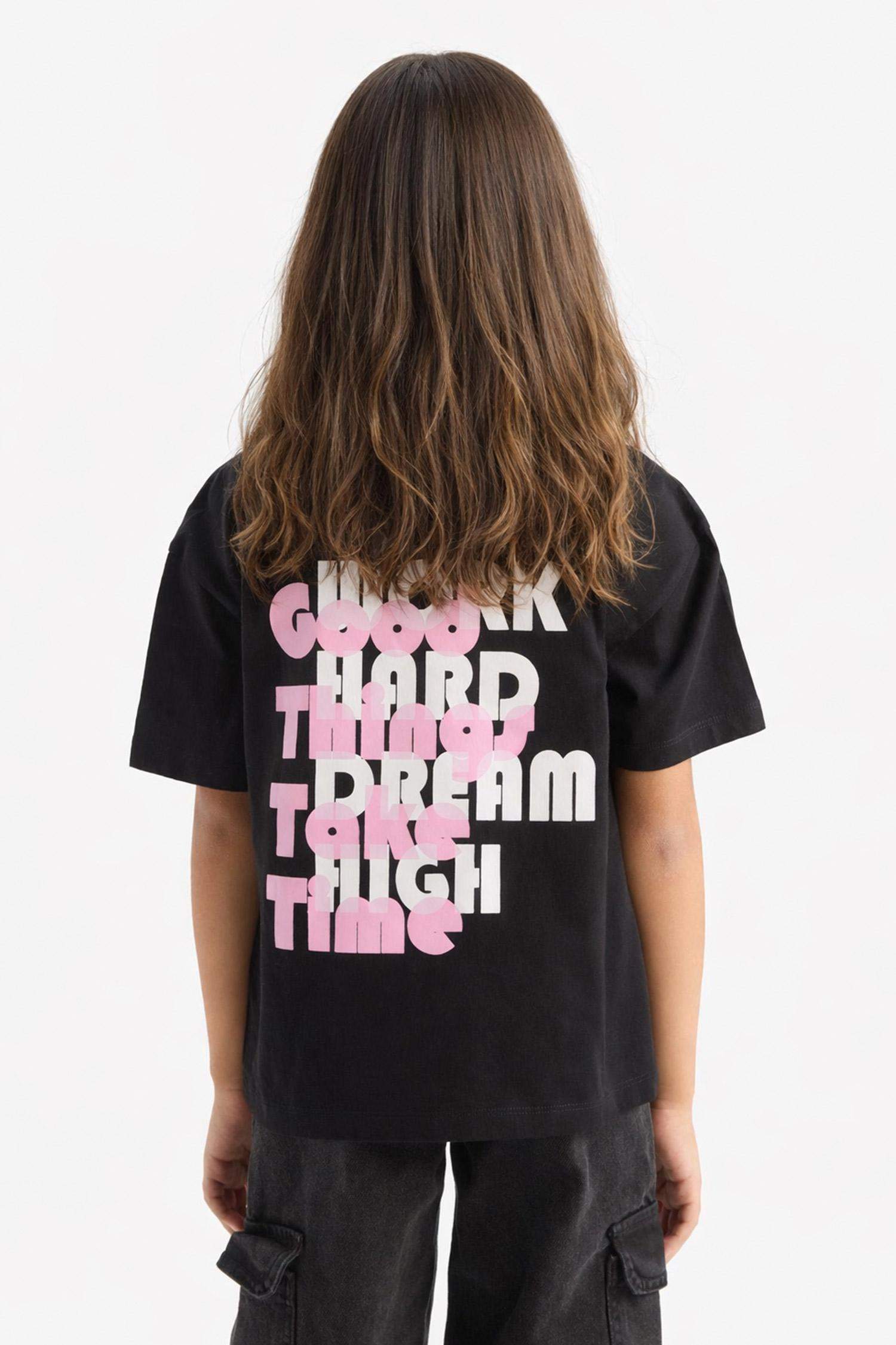 Қыздарға дөңгелек жаға қысқа жеңді Қысқа жеңді футболка