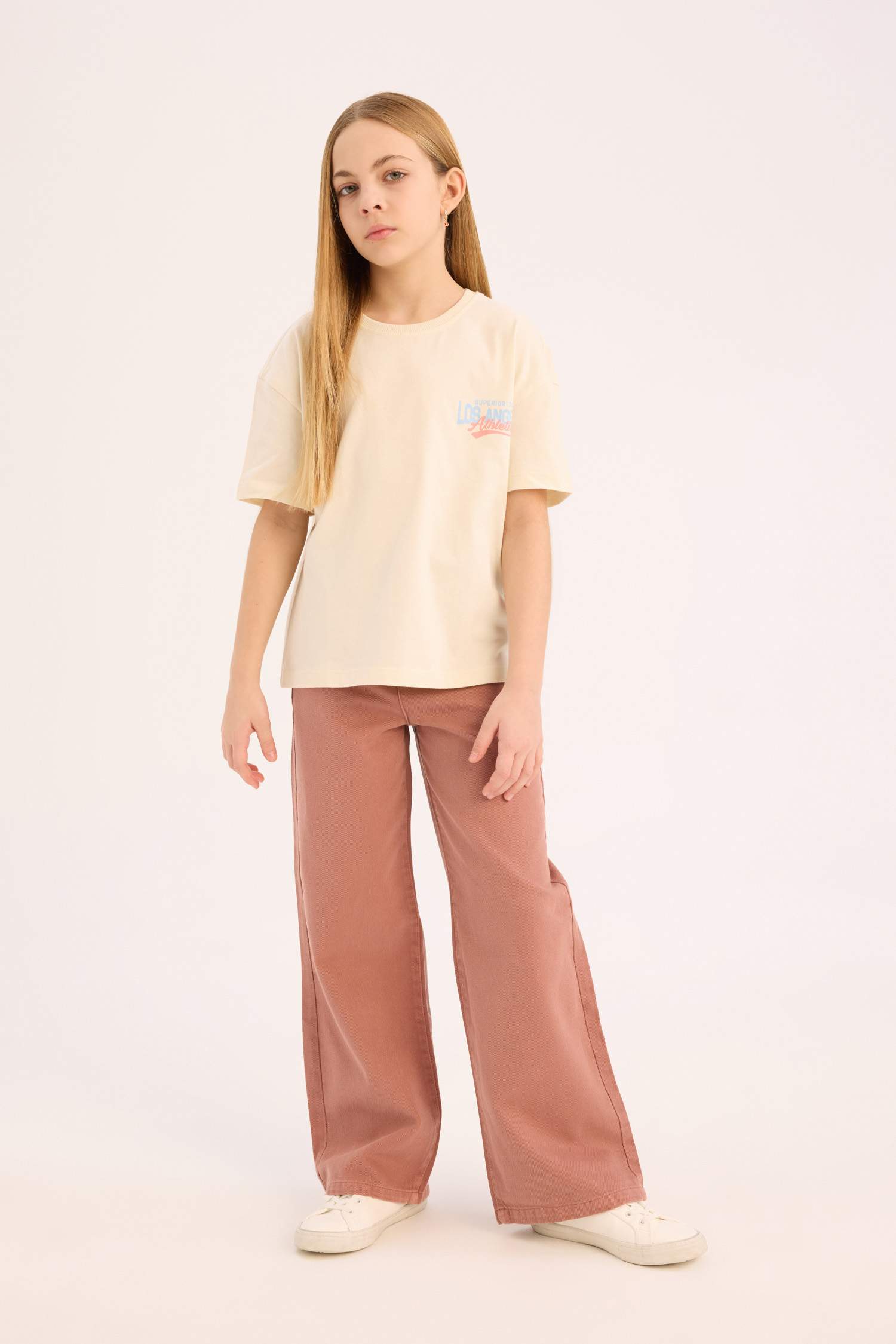 تيشيرت نص كم قصة مريحة بياقة مستديرة