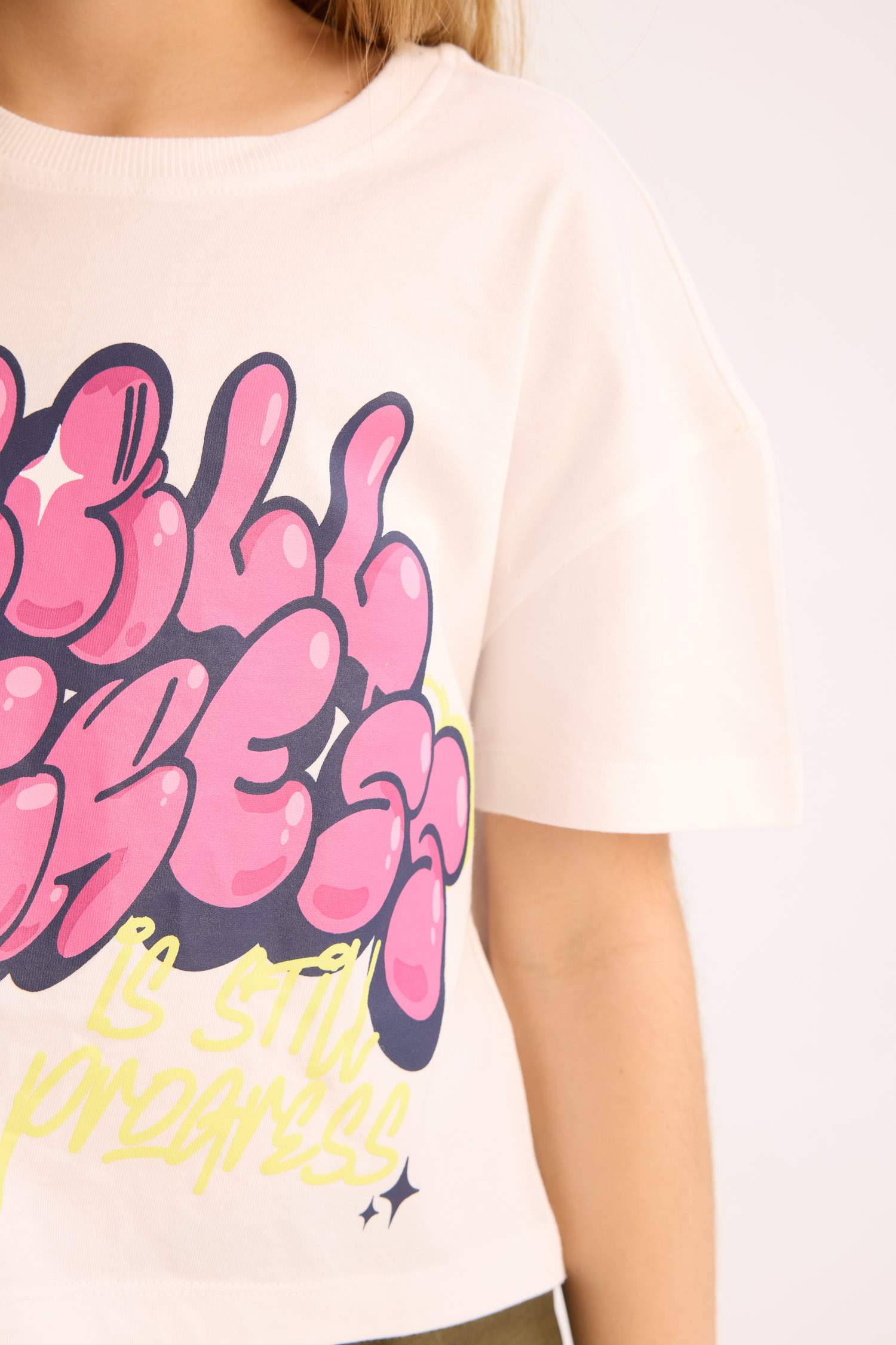 Kız Çocuk Boxy Fit Bisiklet Yaka Baskılı Kısa Kollu Tişört