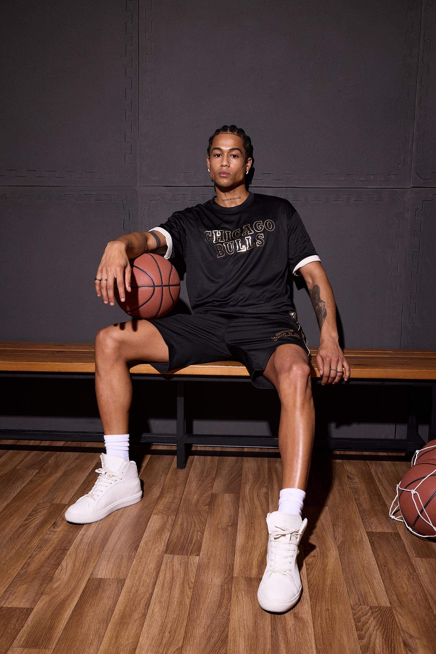 DeFactoFit NBA Chicago Bulls Oversize Geniş Kalıp Bisiklet Yaka Sırt Baskılı Kısa Kollu Tişört