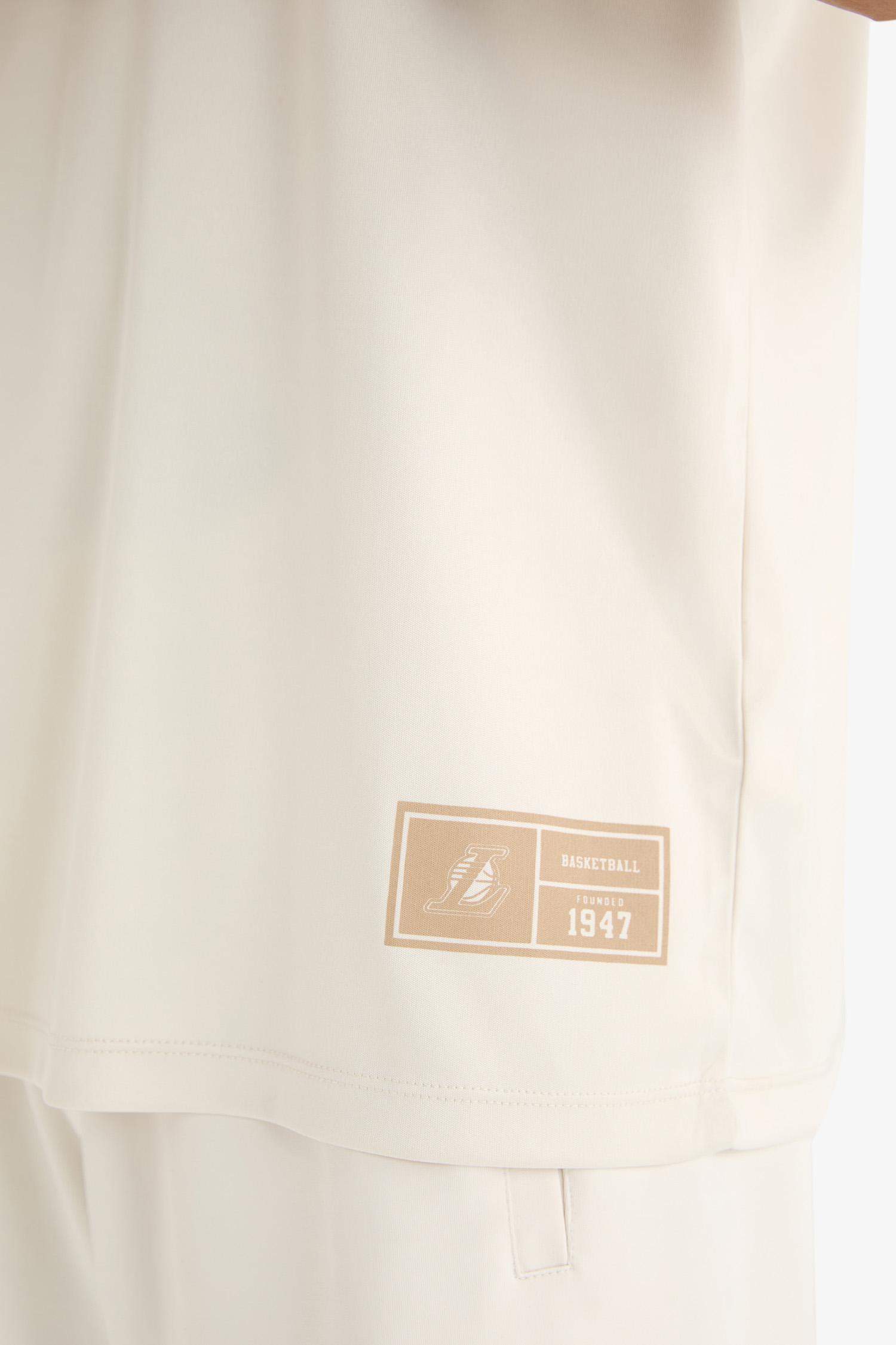 Футболка оверсайз с круглым вырезом, лицензией NBA Los Angeles Lakers и коротким рукавом, Коллекция DeFactoFit