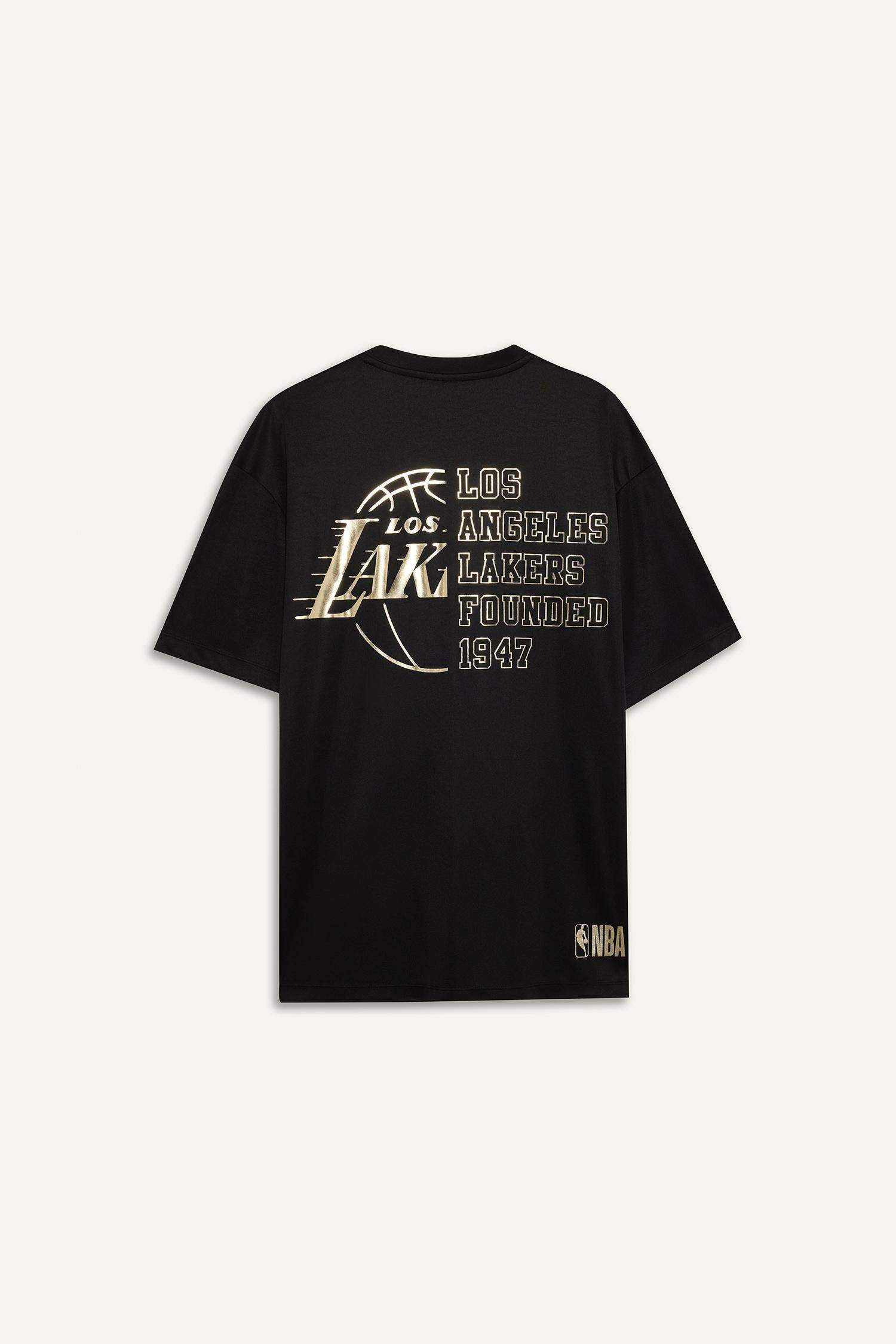 DeFactoFit NBA Chicago Bulls Standart Fit Kısa Paça Şort