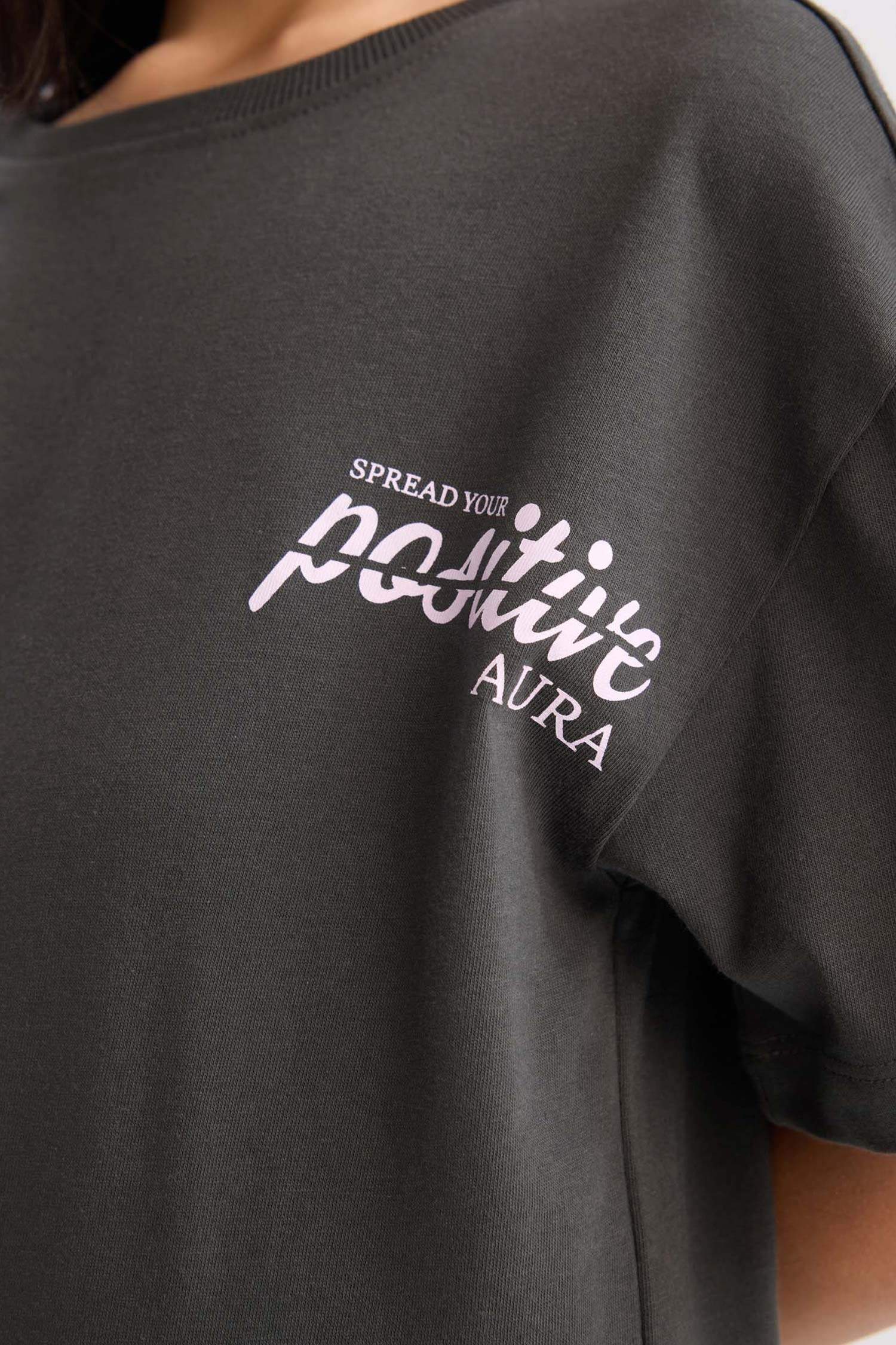 Girl Oversize Fit Crew Neck Back Printed T-shirt