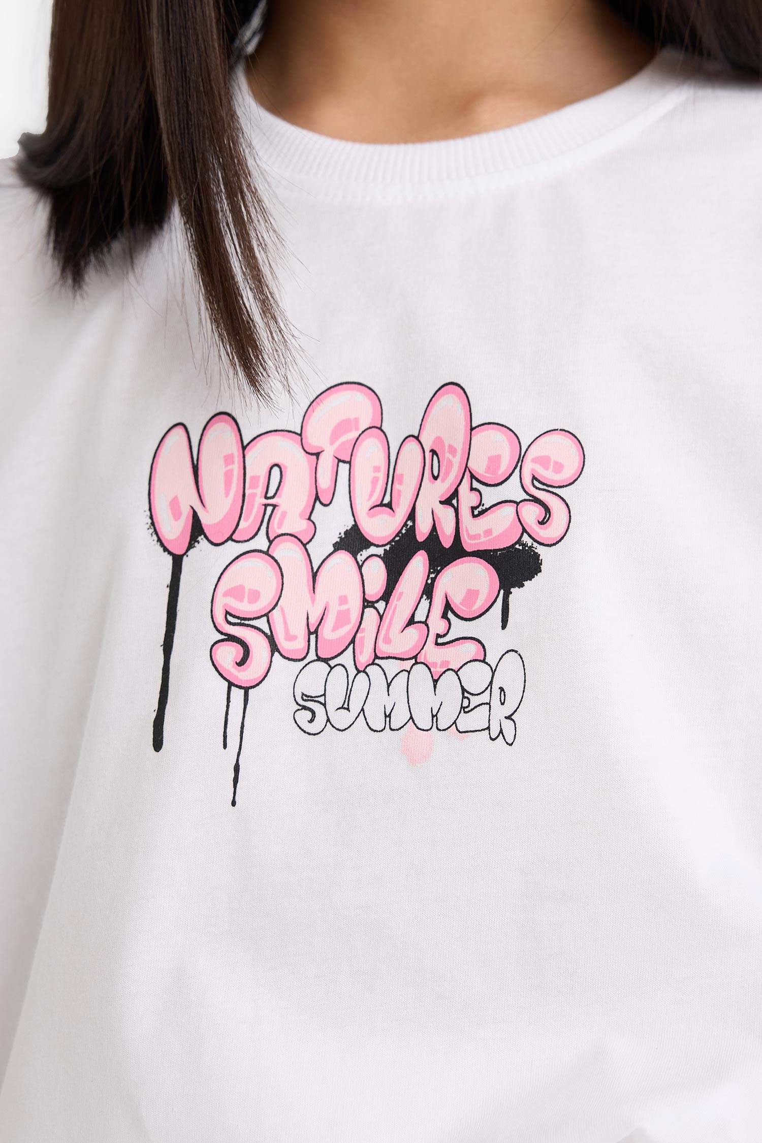 Kız Çocuk Oversize Geniş Kalıp Bisiklet Yaka Sırt Baskılı Kısa Kollu Tişört