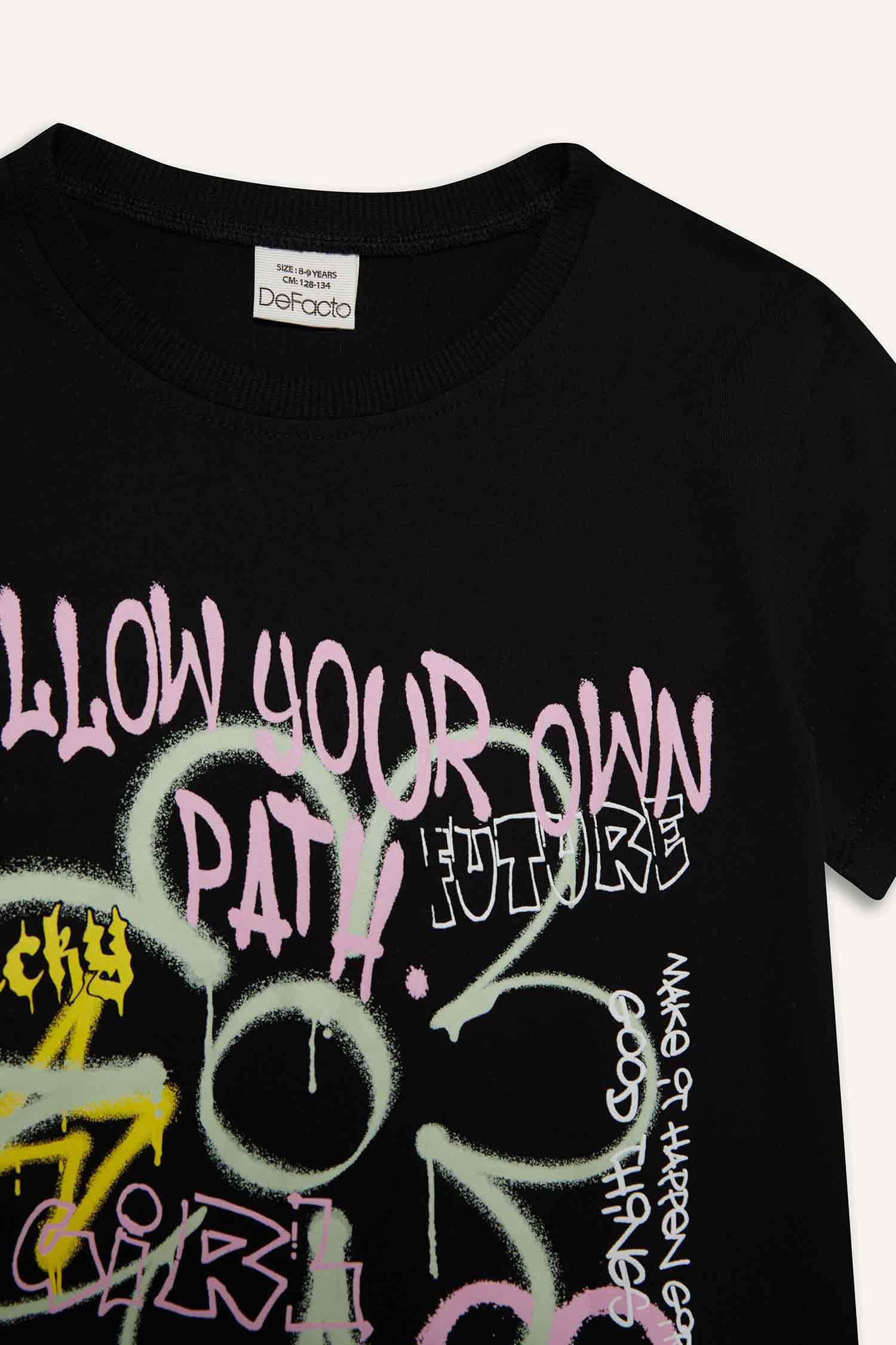 تيشيرت بنات نص كم قصة عادية برقبة مستديرة