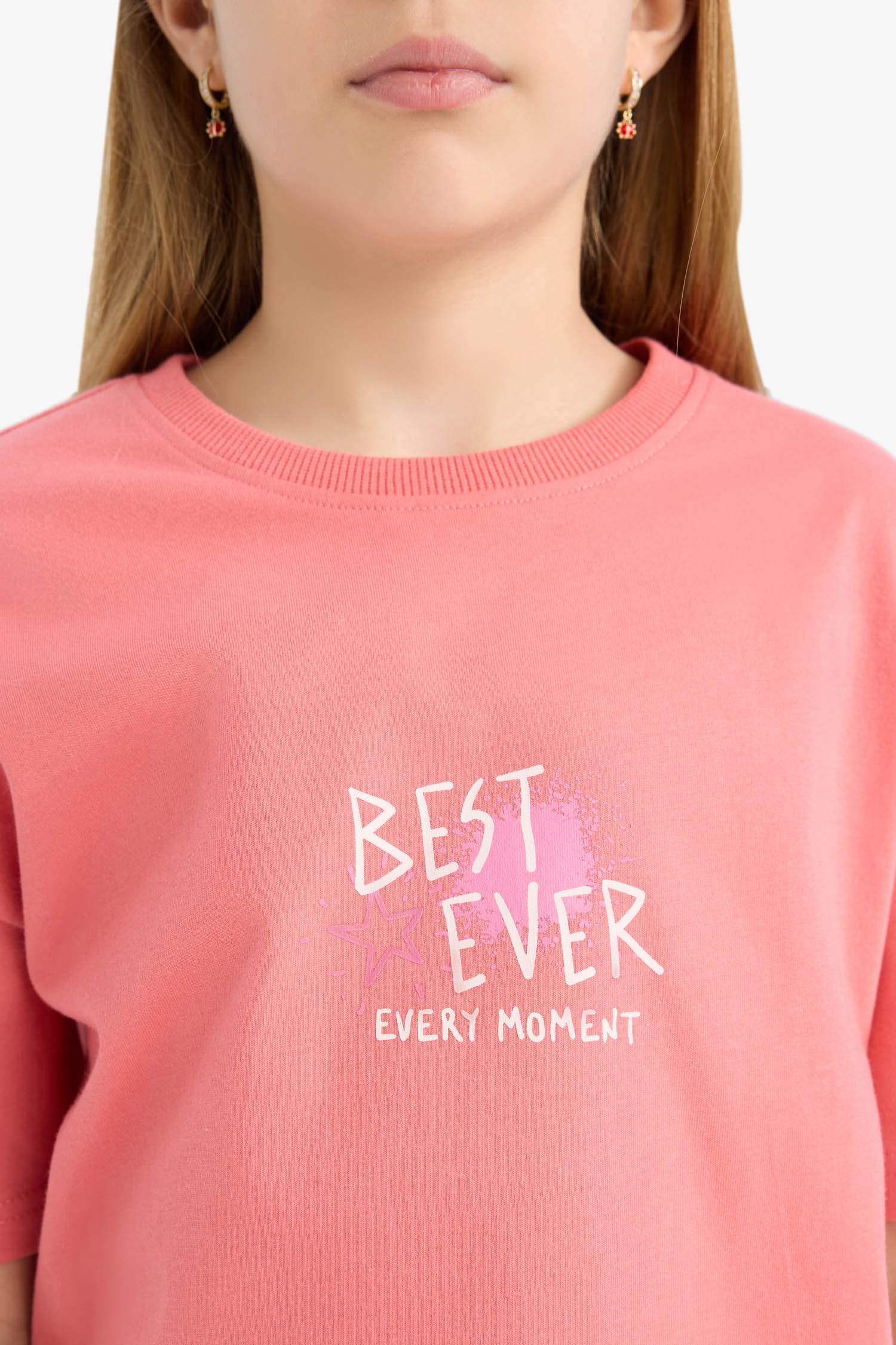 Kız Çocuk Relax Fit Bisiklet Yaka Sırt Baskılı Kısa Kollu Tişört