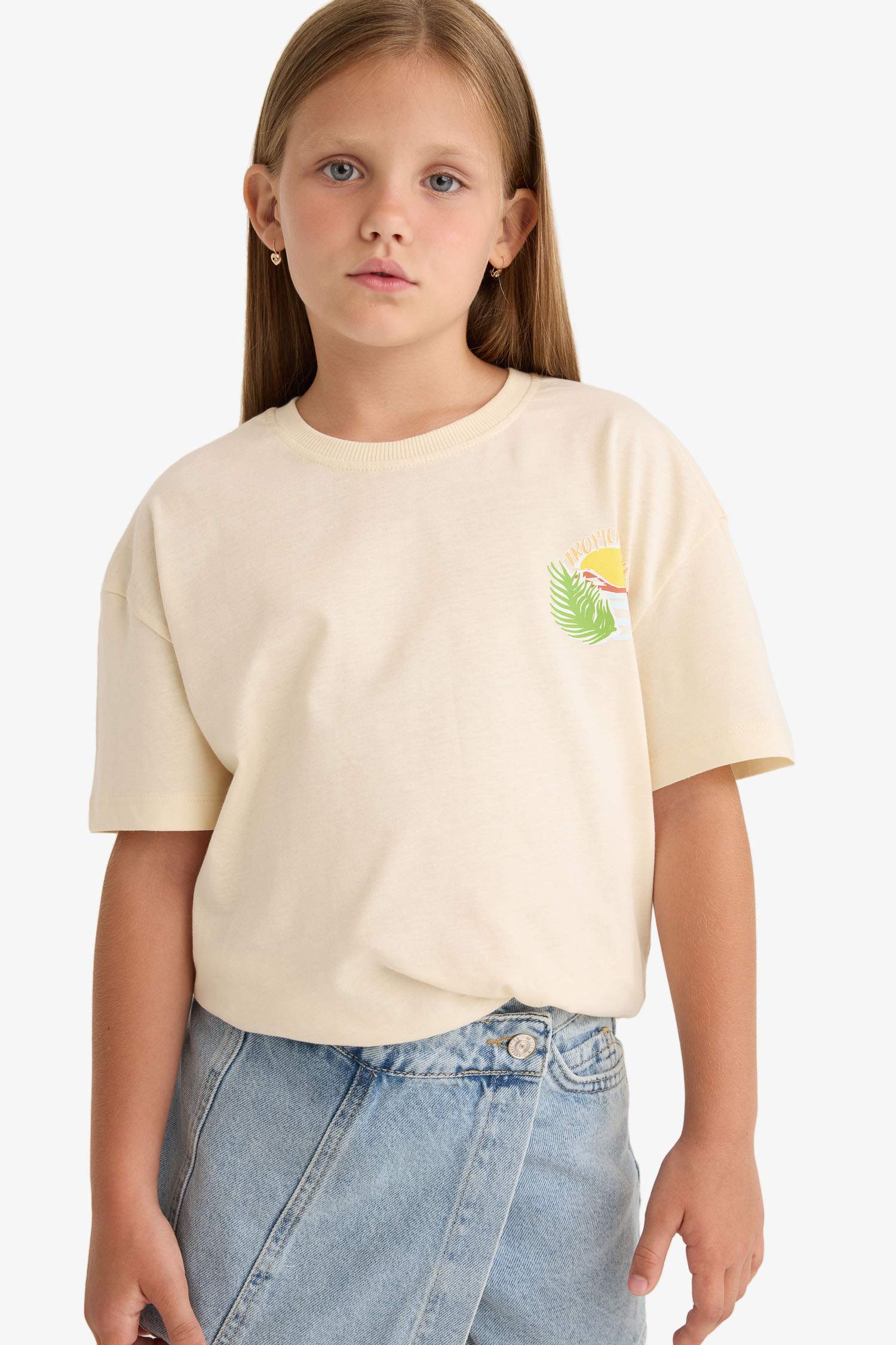 Kız Çocuk Relax Fit Bisiklet Yaka Sırt Baskılı Kısa Kollu Tişört