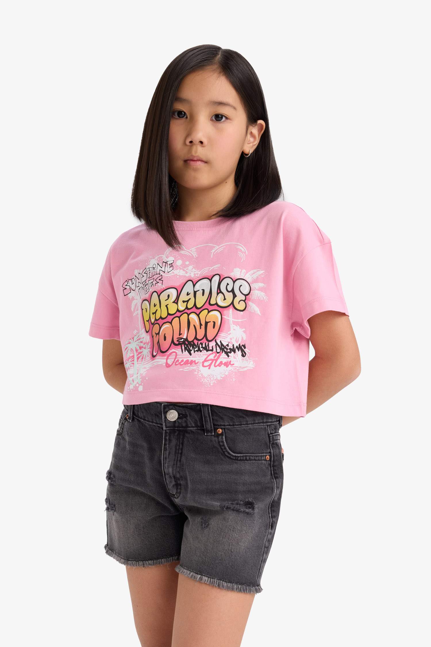 تيشيرت كروب بناتي نص ردن بياخة مستديرة