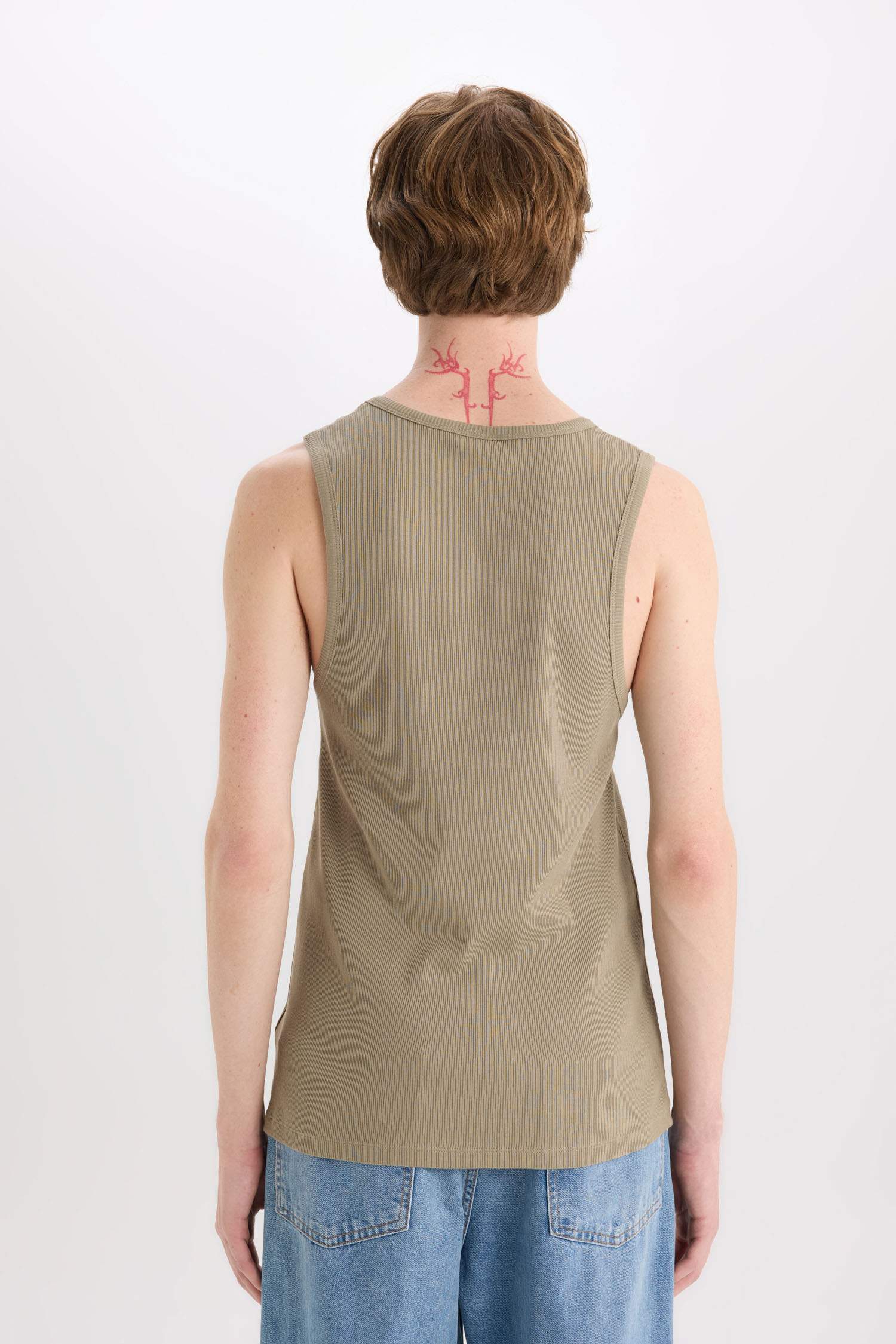 فانيلة قطن مضلع سليم فيت بياخة مستديرة