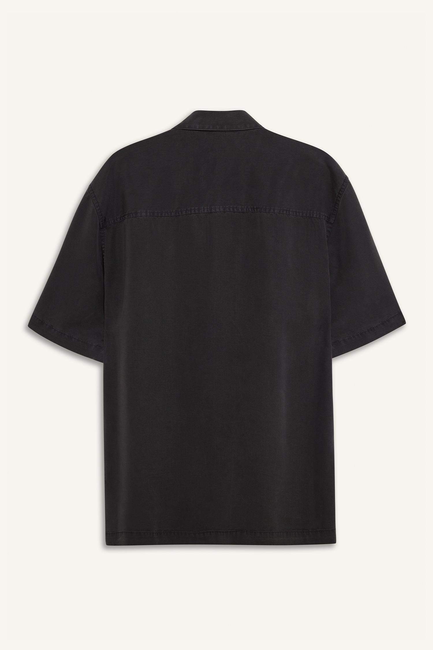 قميص نص كم قصة عادية