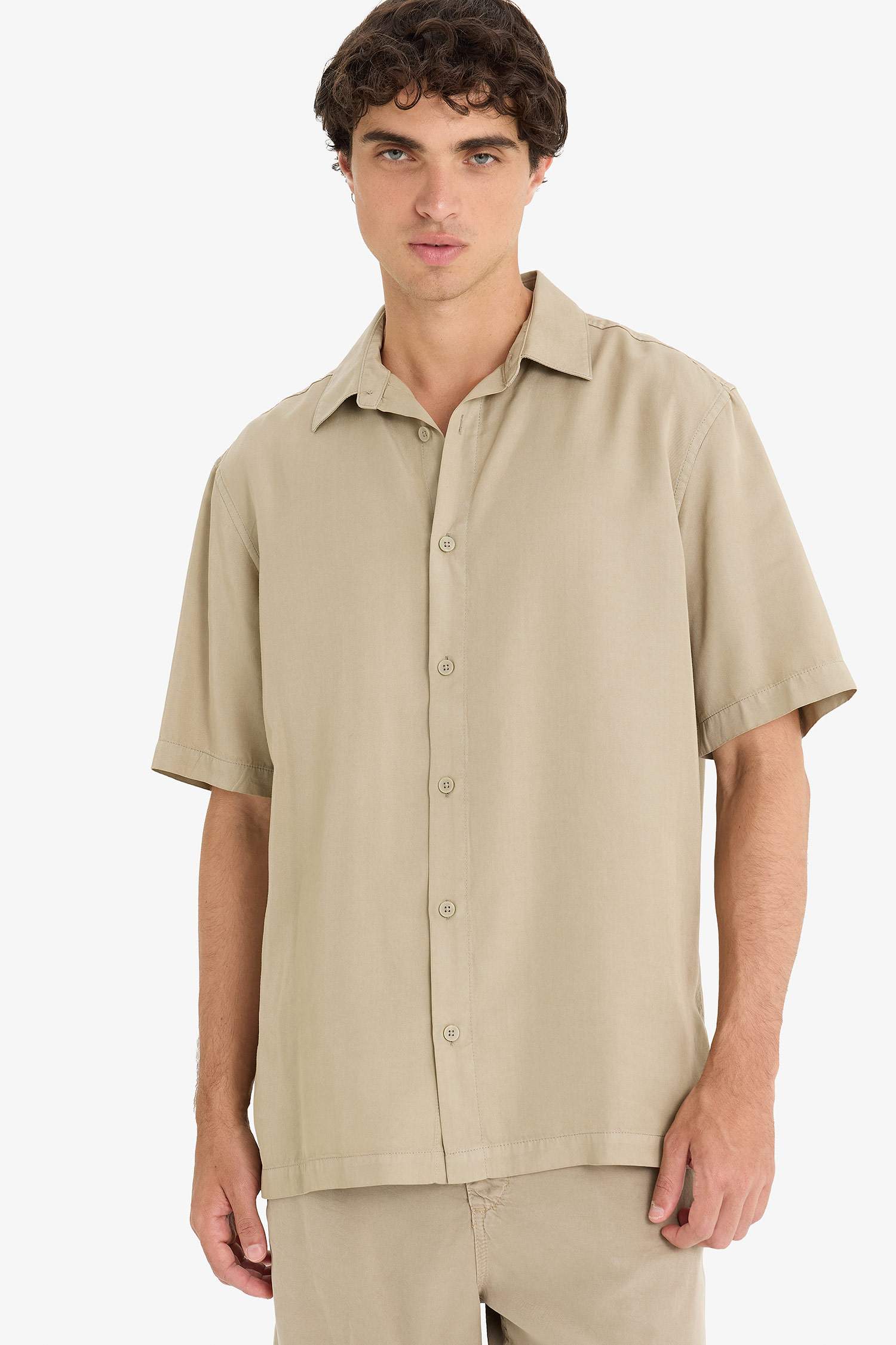 Regular Fit Short Sleeve Shirt