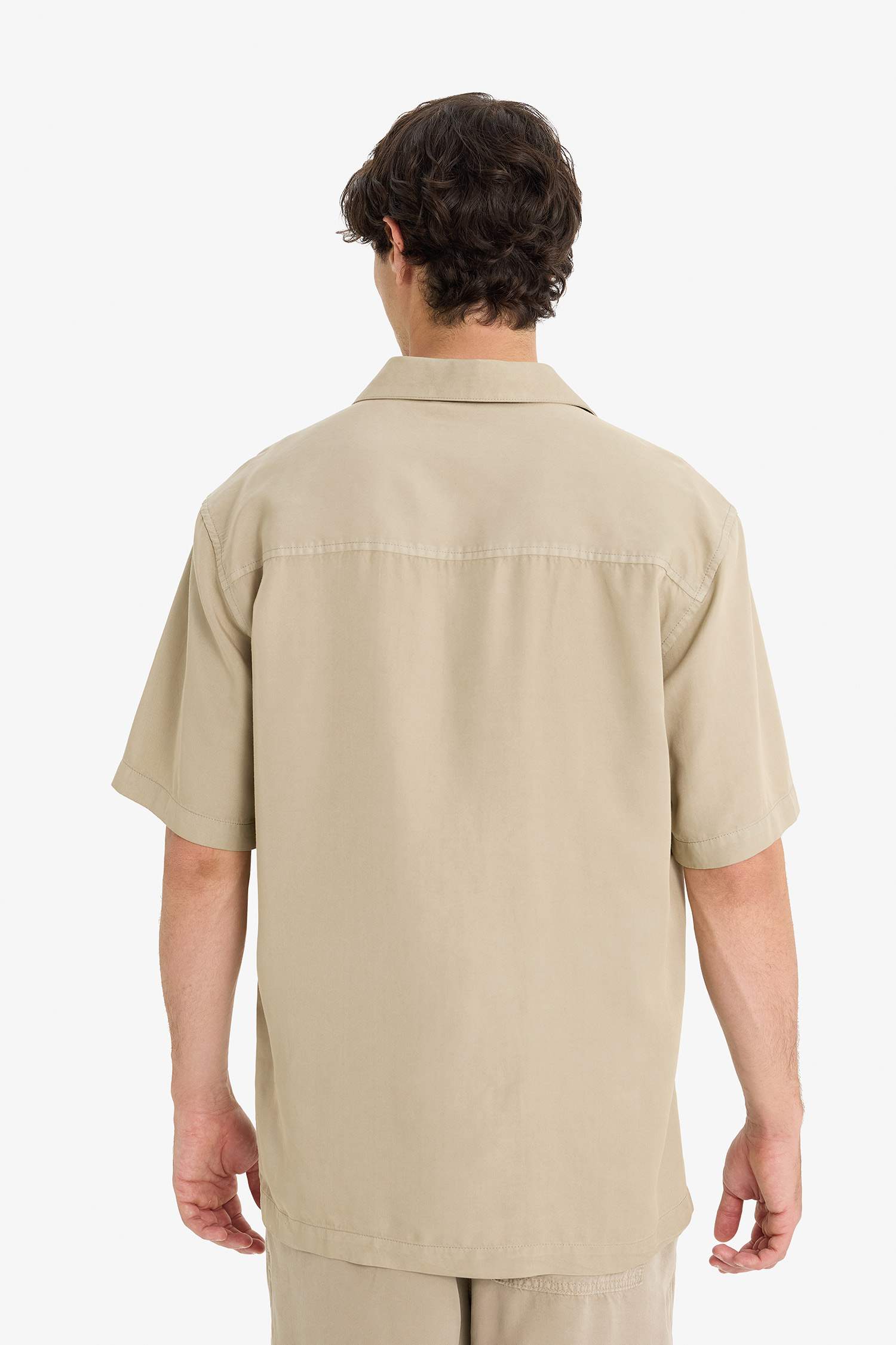 Regular Fit Short Sleeve Shirt