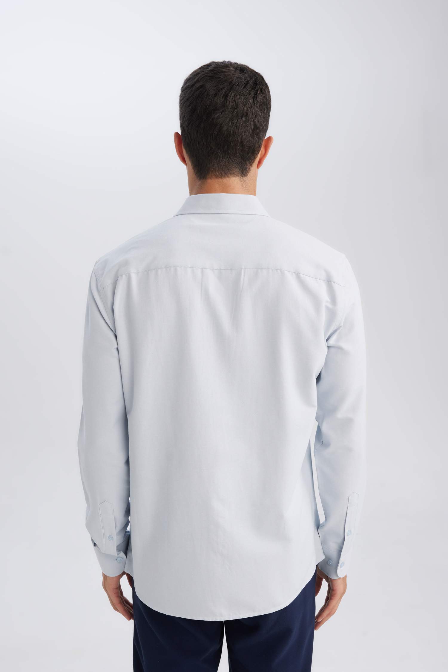 Modern Fit Dokulu Pamuk Karışımlı Uzun Kollu Gömlek