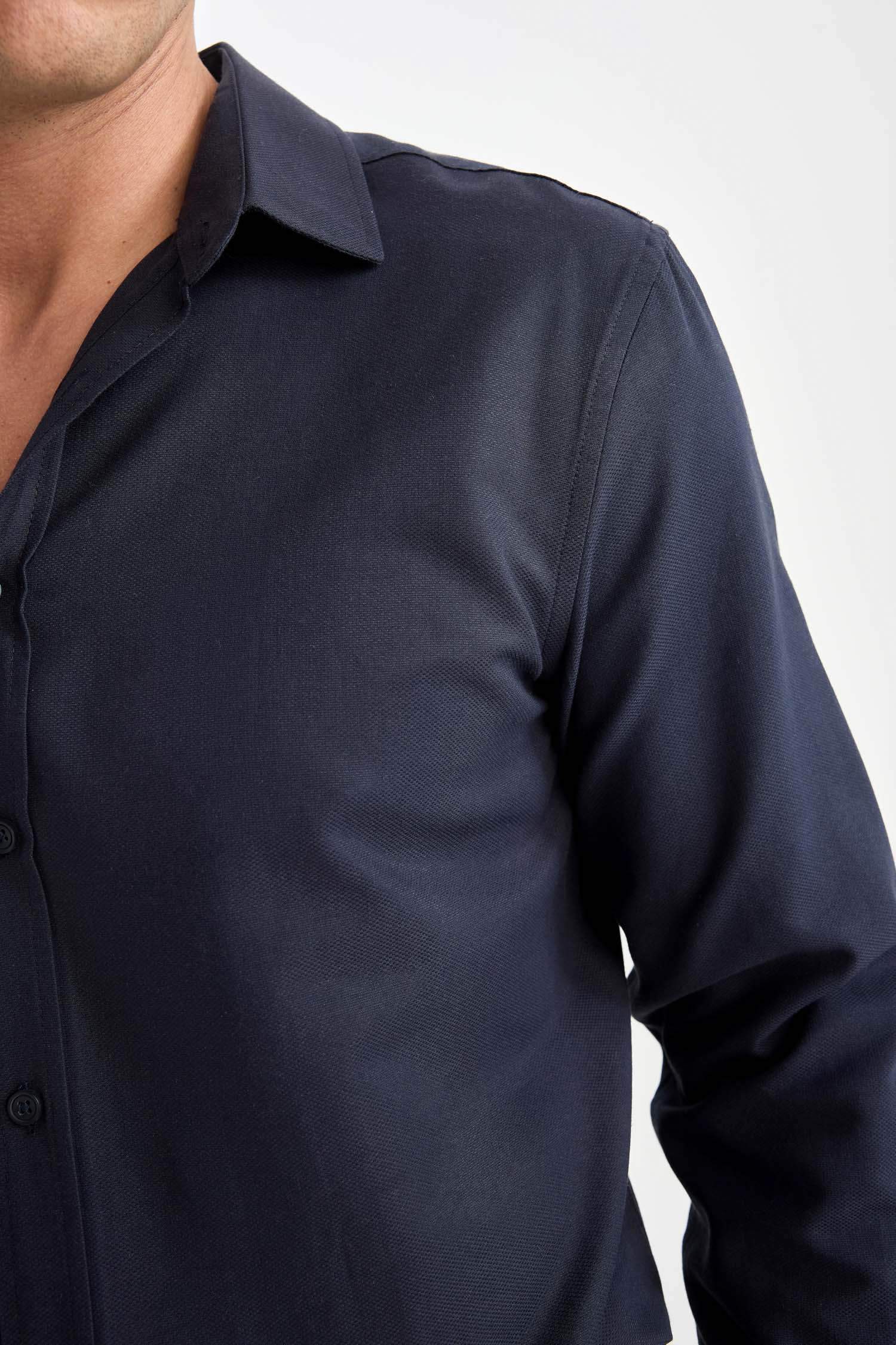 Modern Fit Polo Yaka Dokulu Uzun Kollu Gömlek