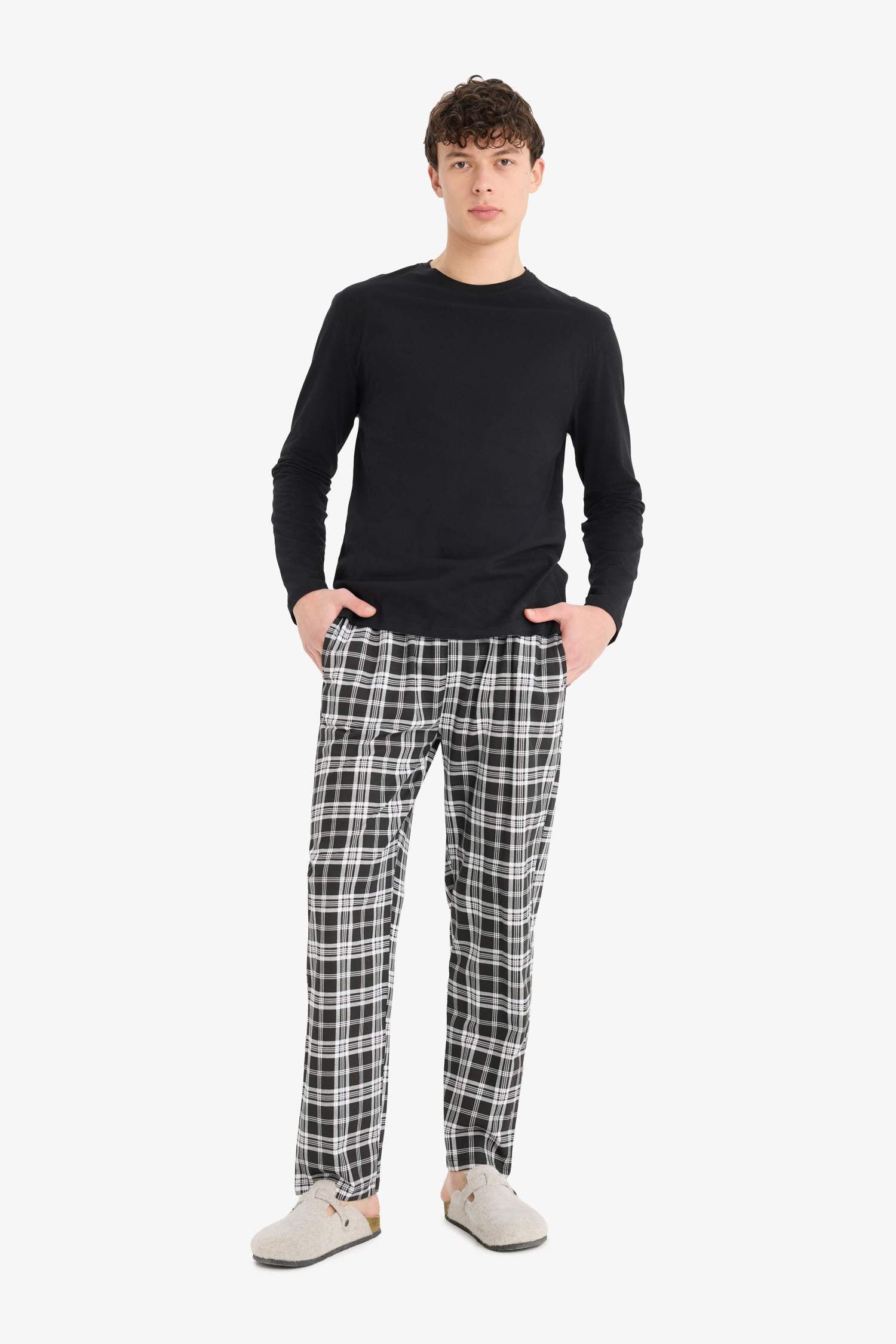 Regular Fit Pijama Takımı Uzun Kollu Üst Beli Lastikli Kareli Alt