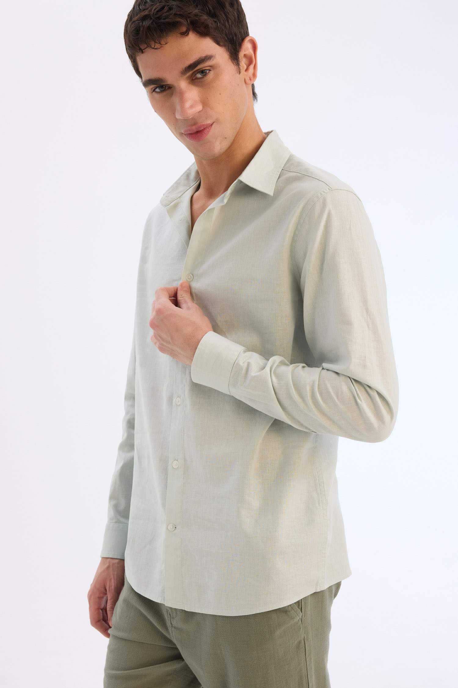 Regular Fit Polo Yaka Keten Karışımlı Yazlık Uzun Kollu Gömlek