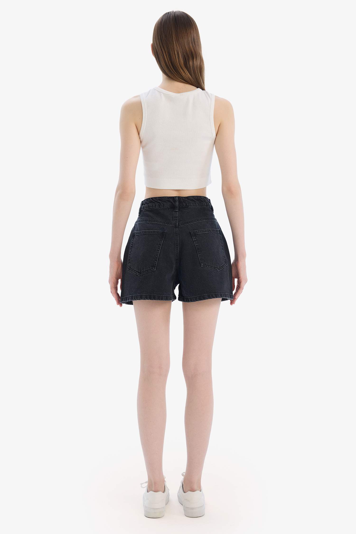 Mom Fit Yüksek Bel Kısa Paça Jean Şort