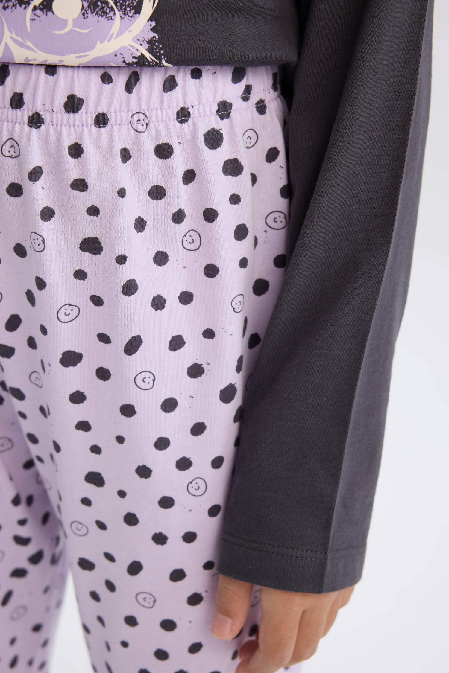 Kız Çocuk Pijama Takımı Baskılı Uzun Kollu Üst Beli Lastikli Desenli Uzun Alt