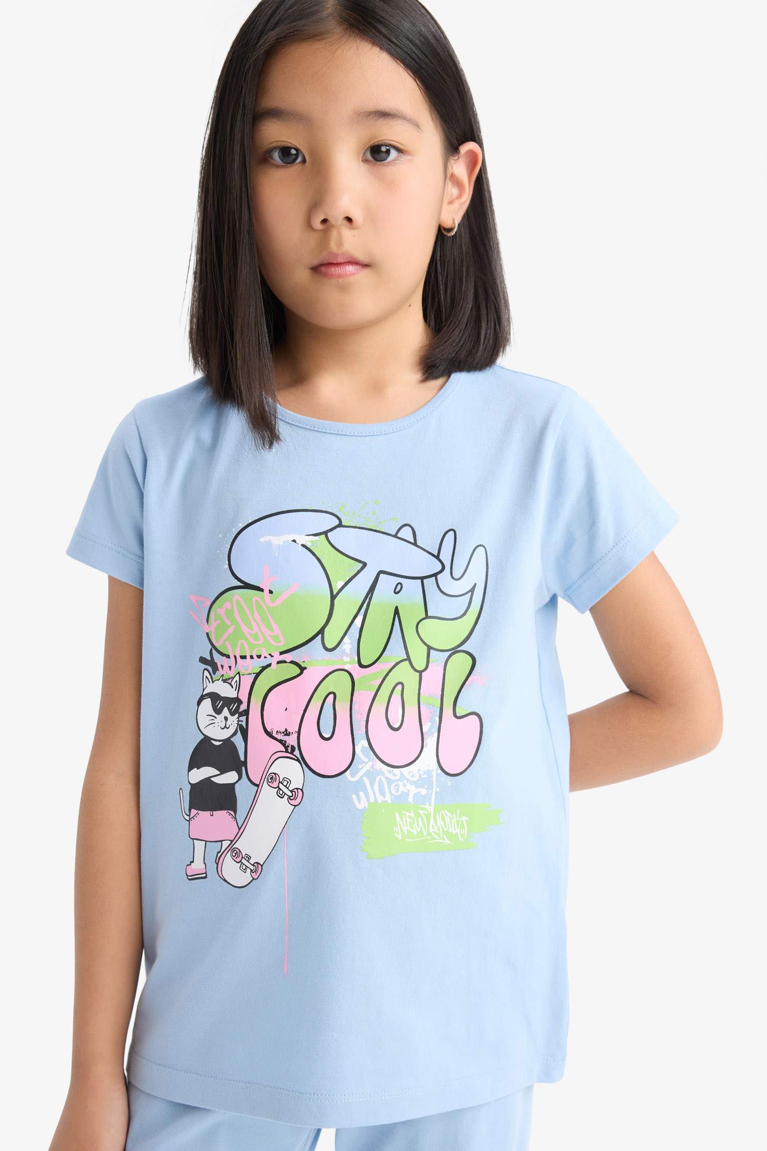 Kız Çocuk Pijama Takımı Kısa Kollu Baskılı Üst Beli Lastikli Uzun Alt