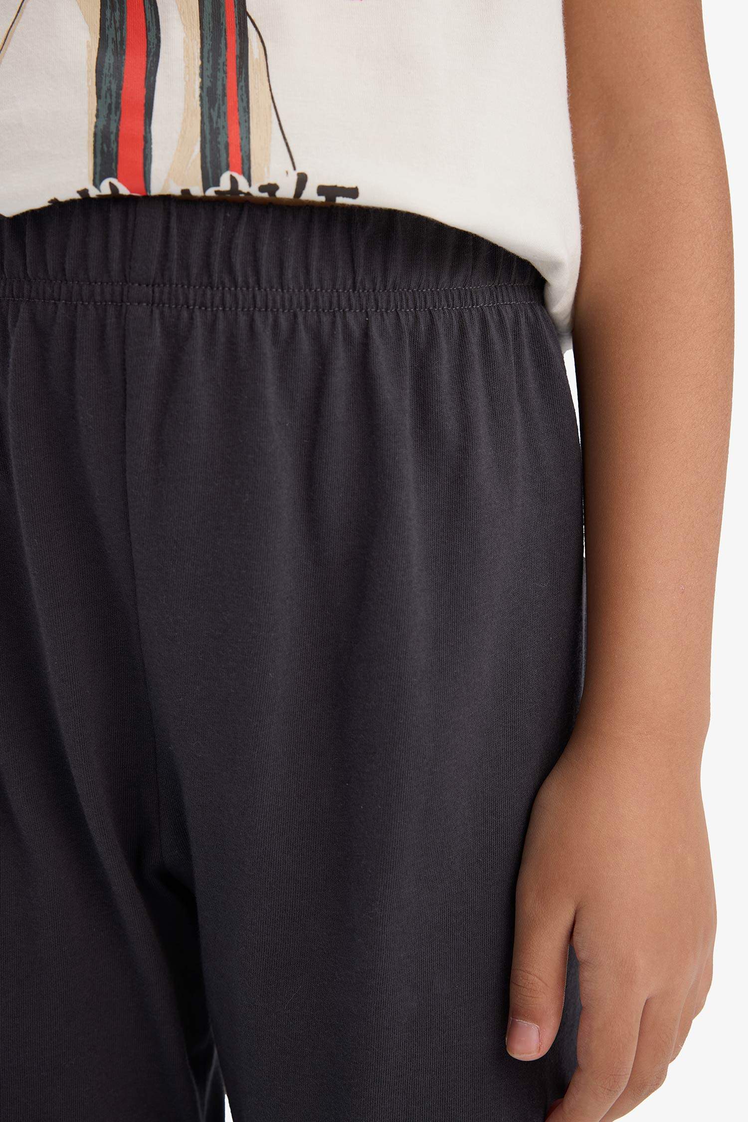 Kız Çocuk Pijama Takımı Baskılı Kısa Kollu Üst Beli Lastikli Uzun Alt