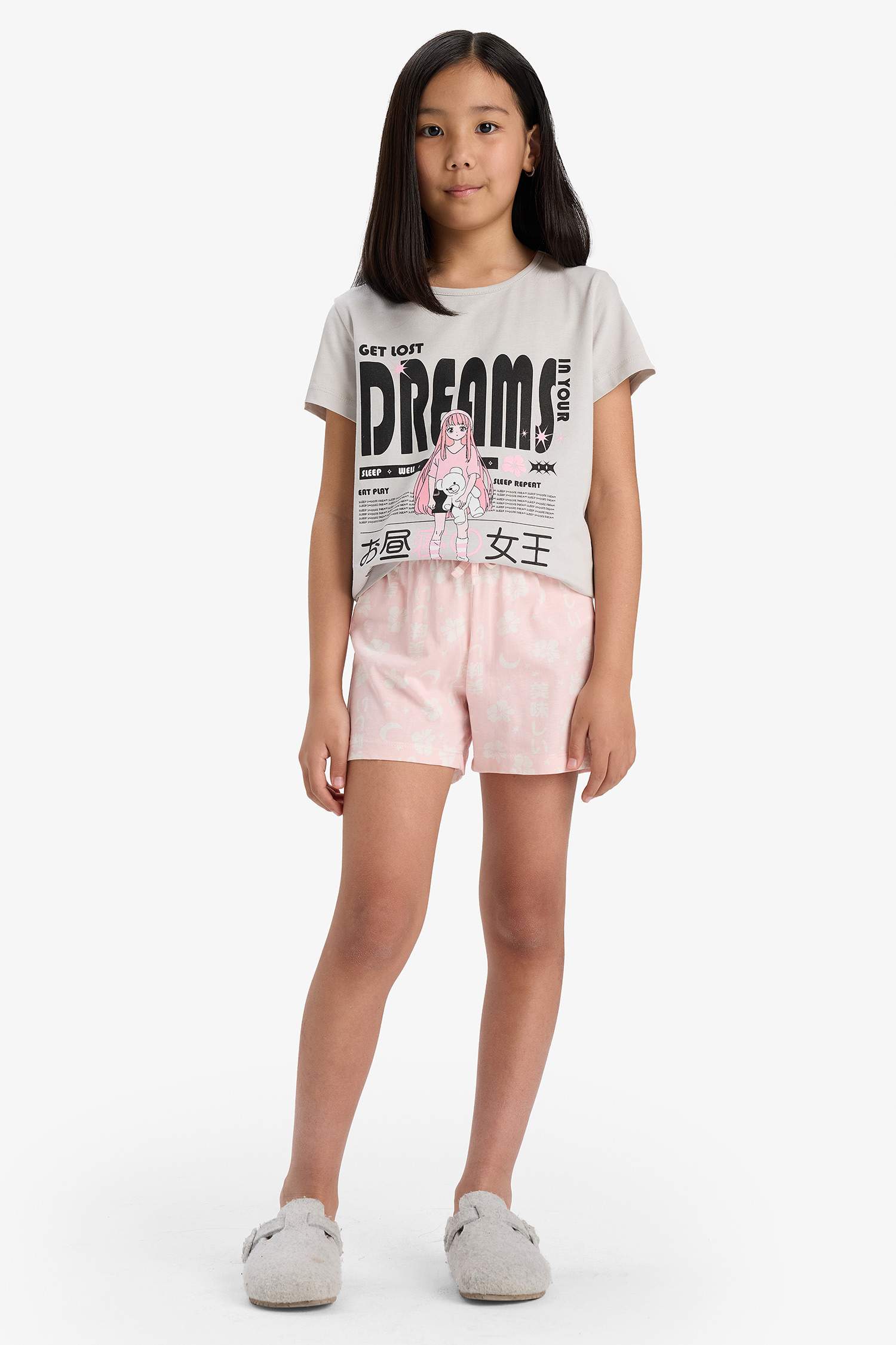 Kız Çocuk Pijama Takımı Baskılı Kısa Kollu Üst Desenli Şort