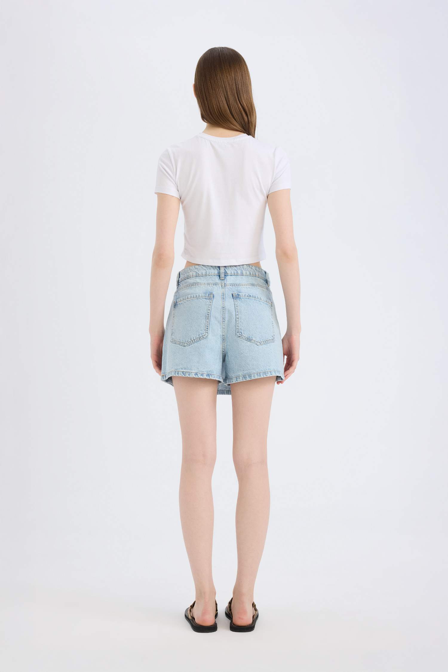 Шолақ шалбар