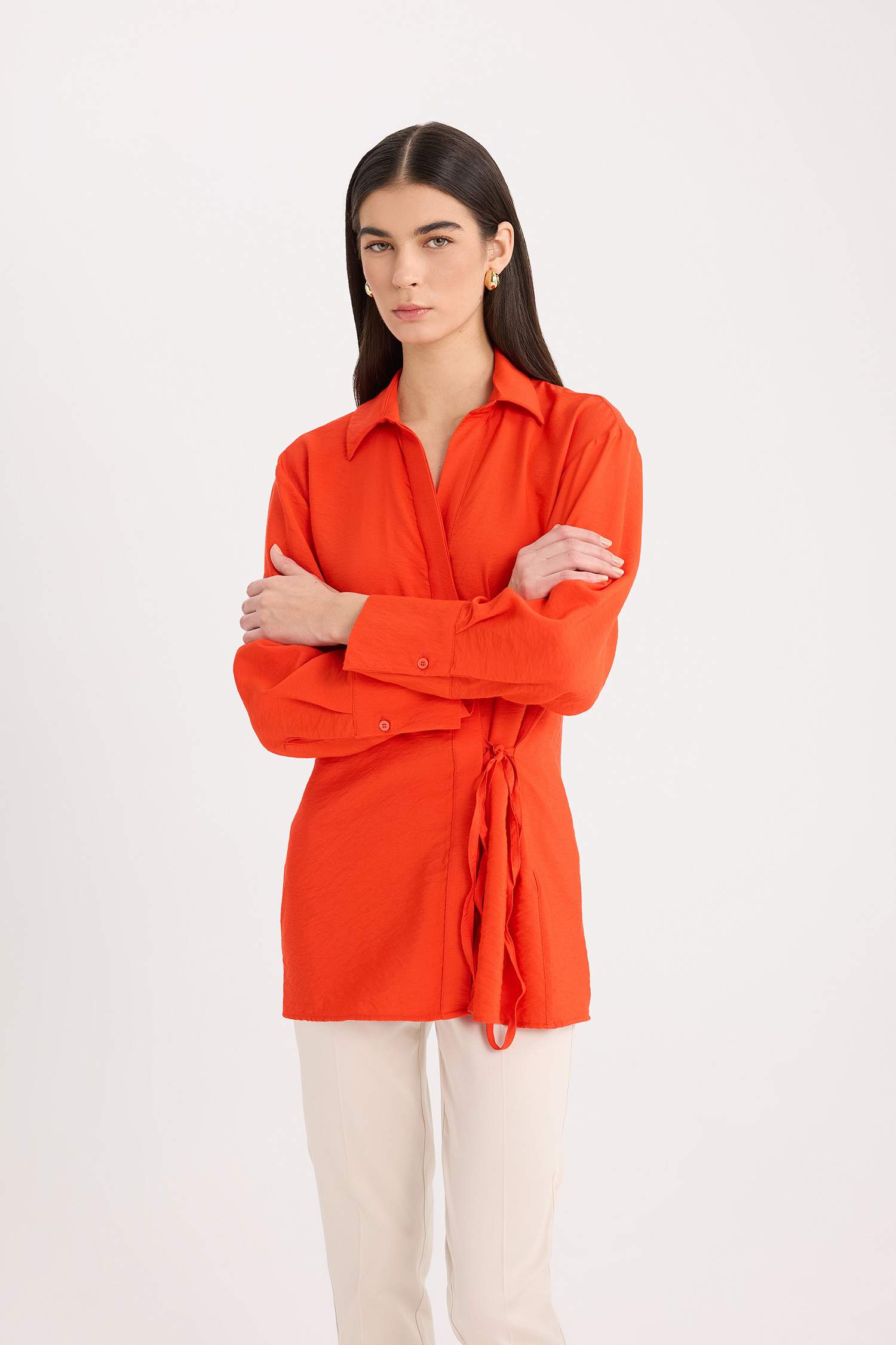 Oversize Geniş Kalıp Bağlamalı Uzun Kollu Kırmızı Gömlek