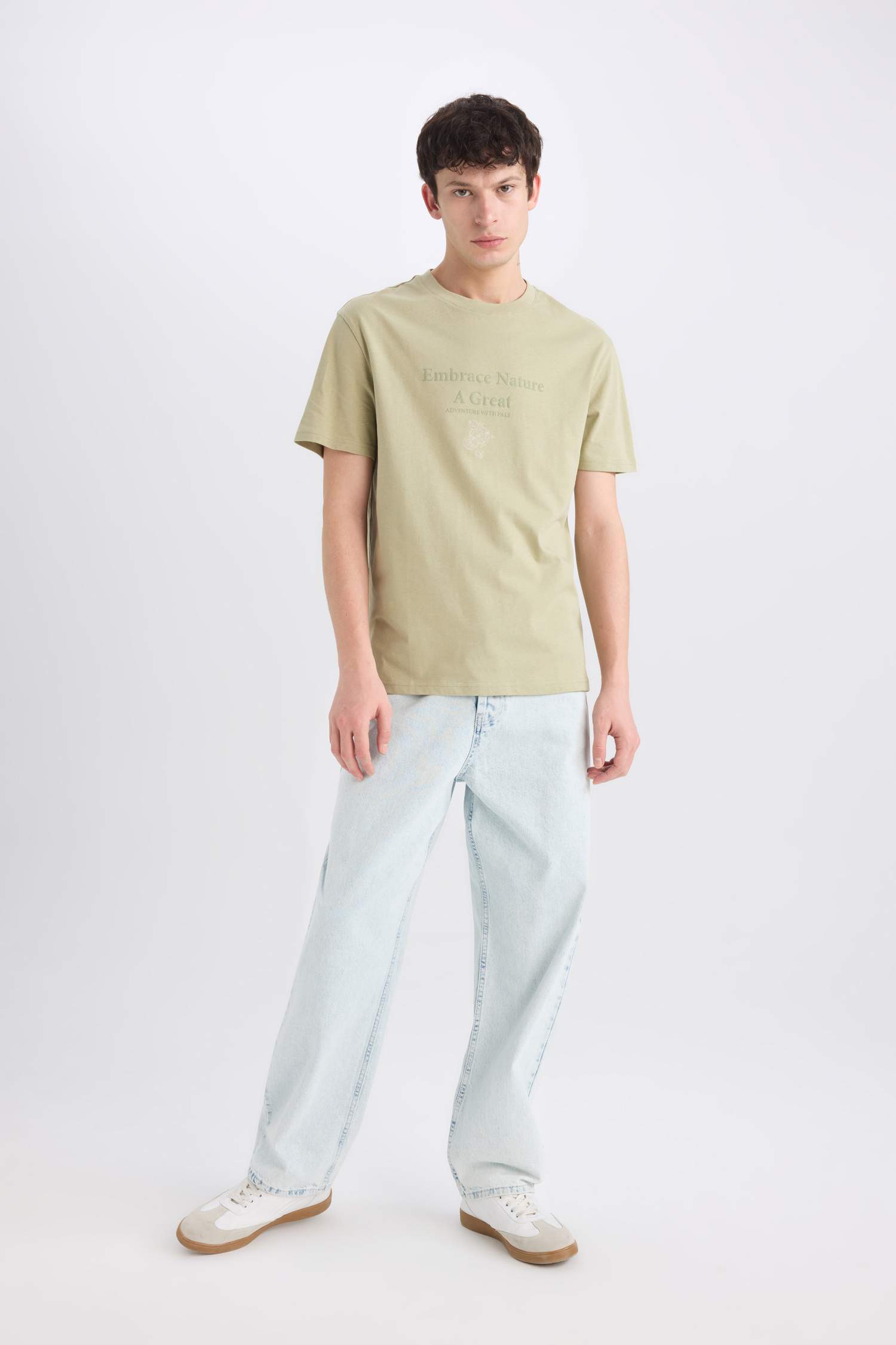 Regular Fit Crew Neck Short Sleeve T-Shirt