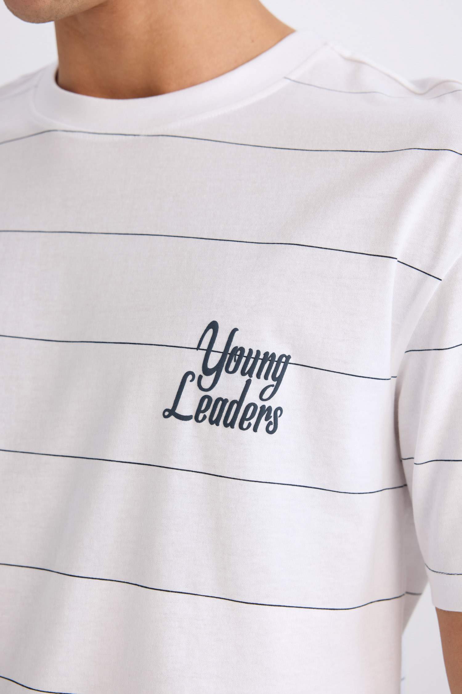 %100 Pamuk Boxy Fit Bisiklet Yaka Baskılı Kısa Kollu Tişört