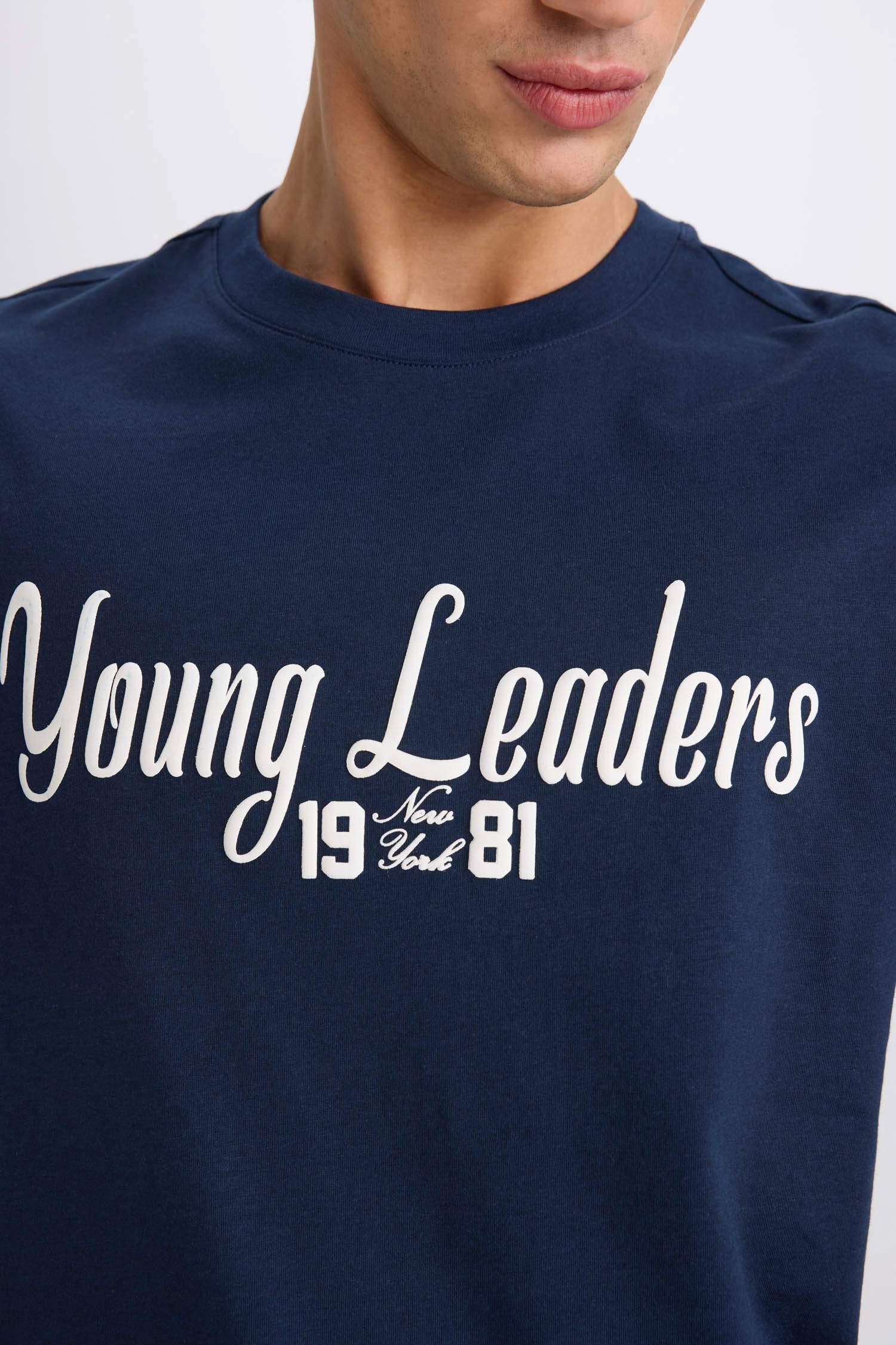 %100 Pamuk Regular Fit Bisiklet Yaka Baskılı Kısa Kollu Tişört