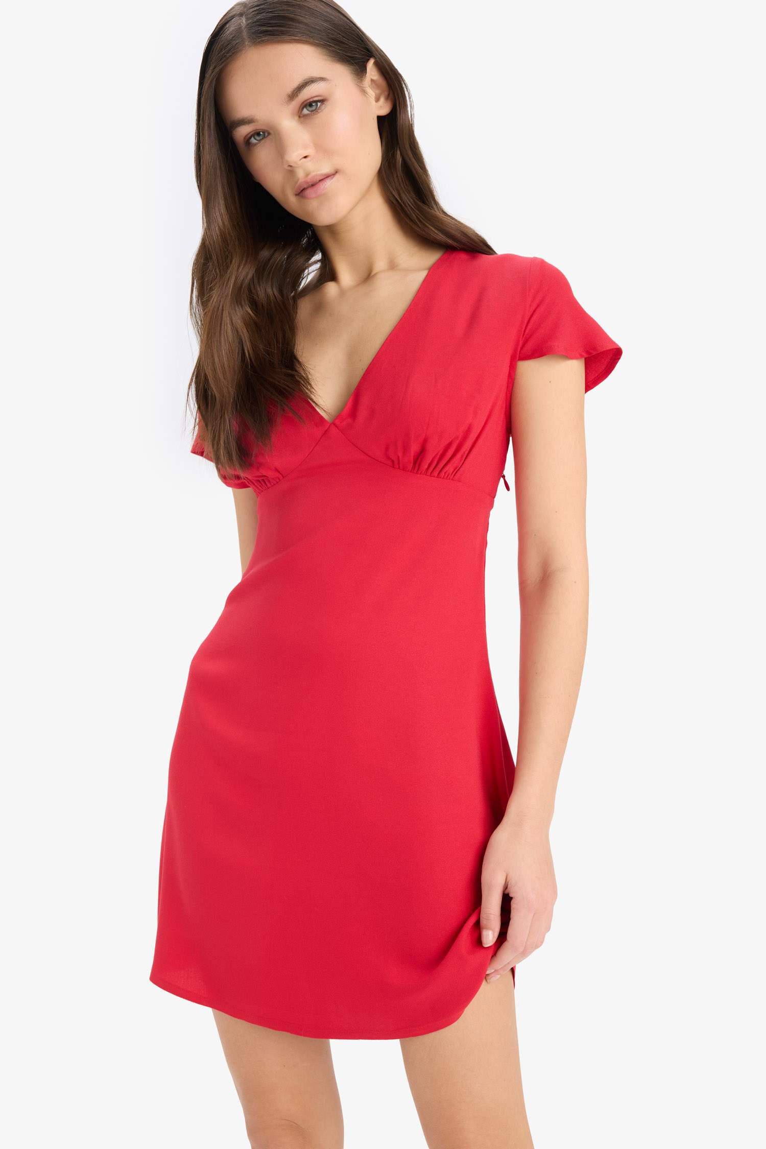 v жаға қысқа жеңді Қысқа жеңді тоқылған көйлек