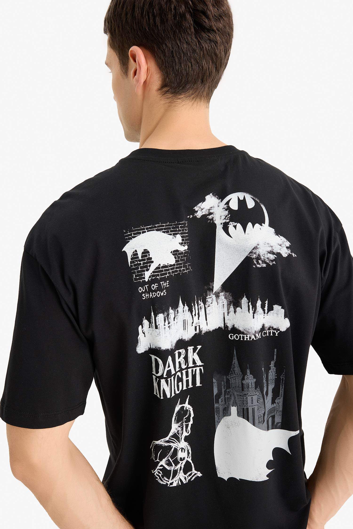 Boxy Fit Batman Licence Crew Neck Printed Short Sleeve T-Shirt