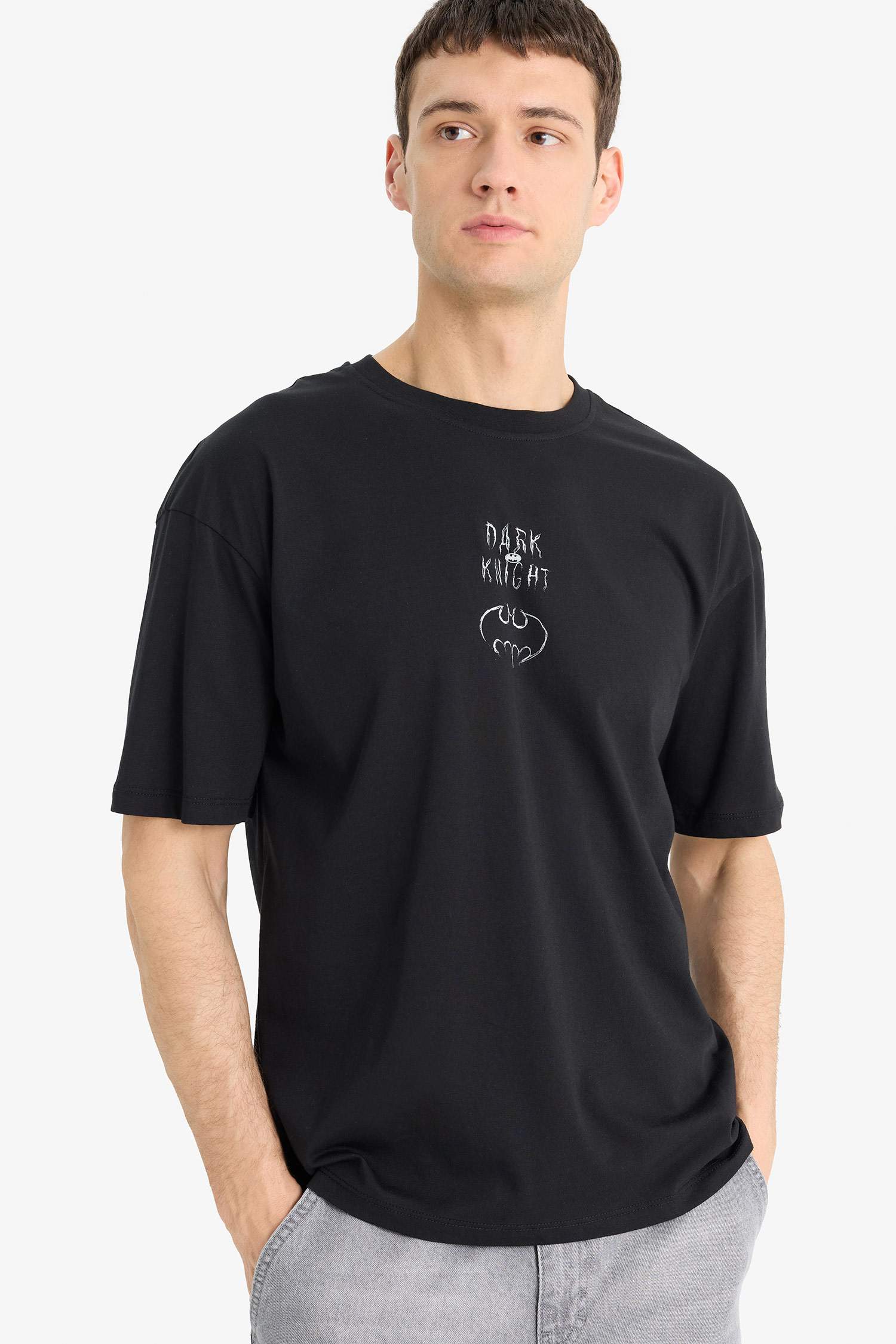 Boxy Fit Batman Licence Crew Neck Printed Short Sleeve T-Shirt