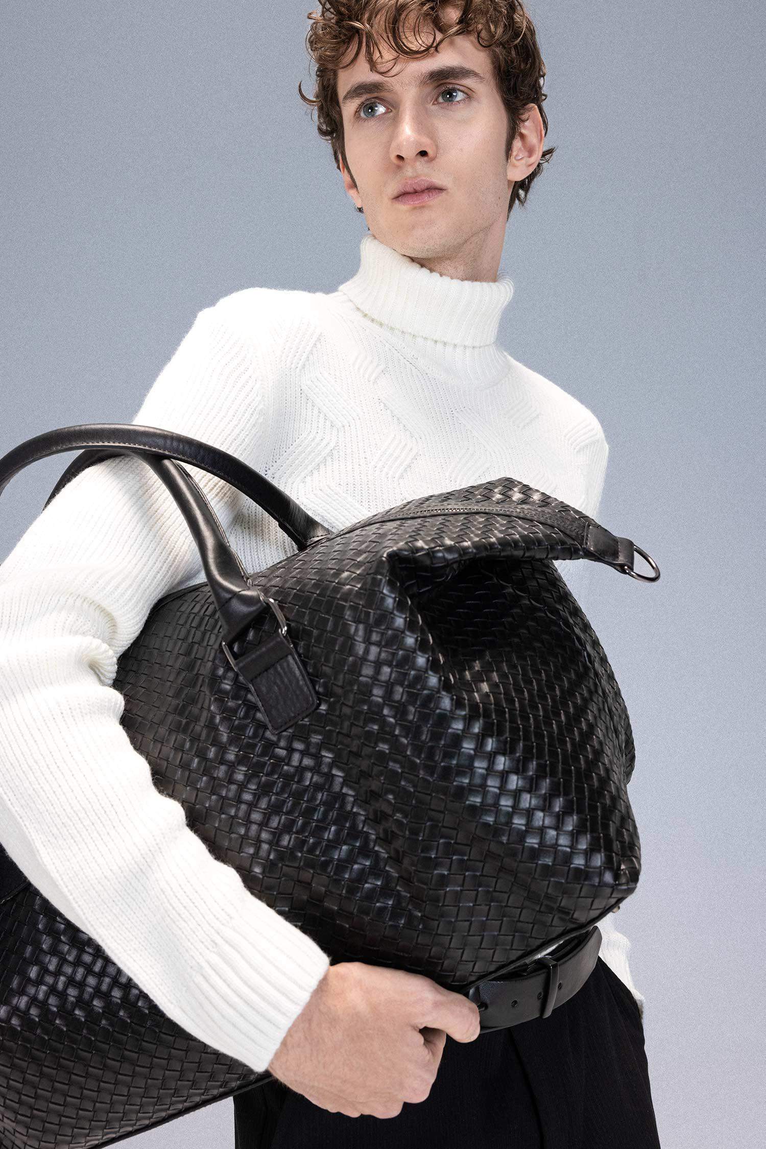 جنطة سفر و رياضة رجالي جلد صناعي