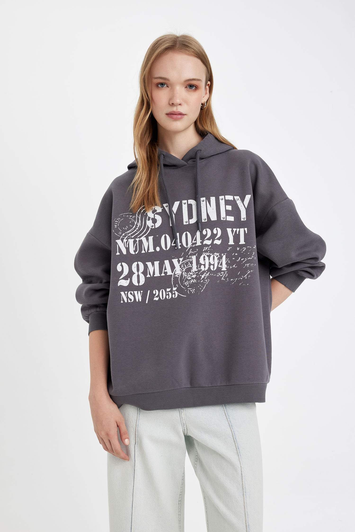 Oversize Geniş Kalıp Kapüşonlu Sırt Baskılı Kalın Sweatshirt