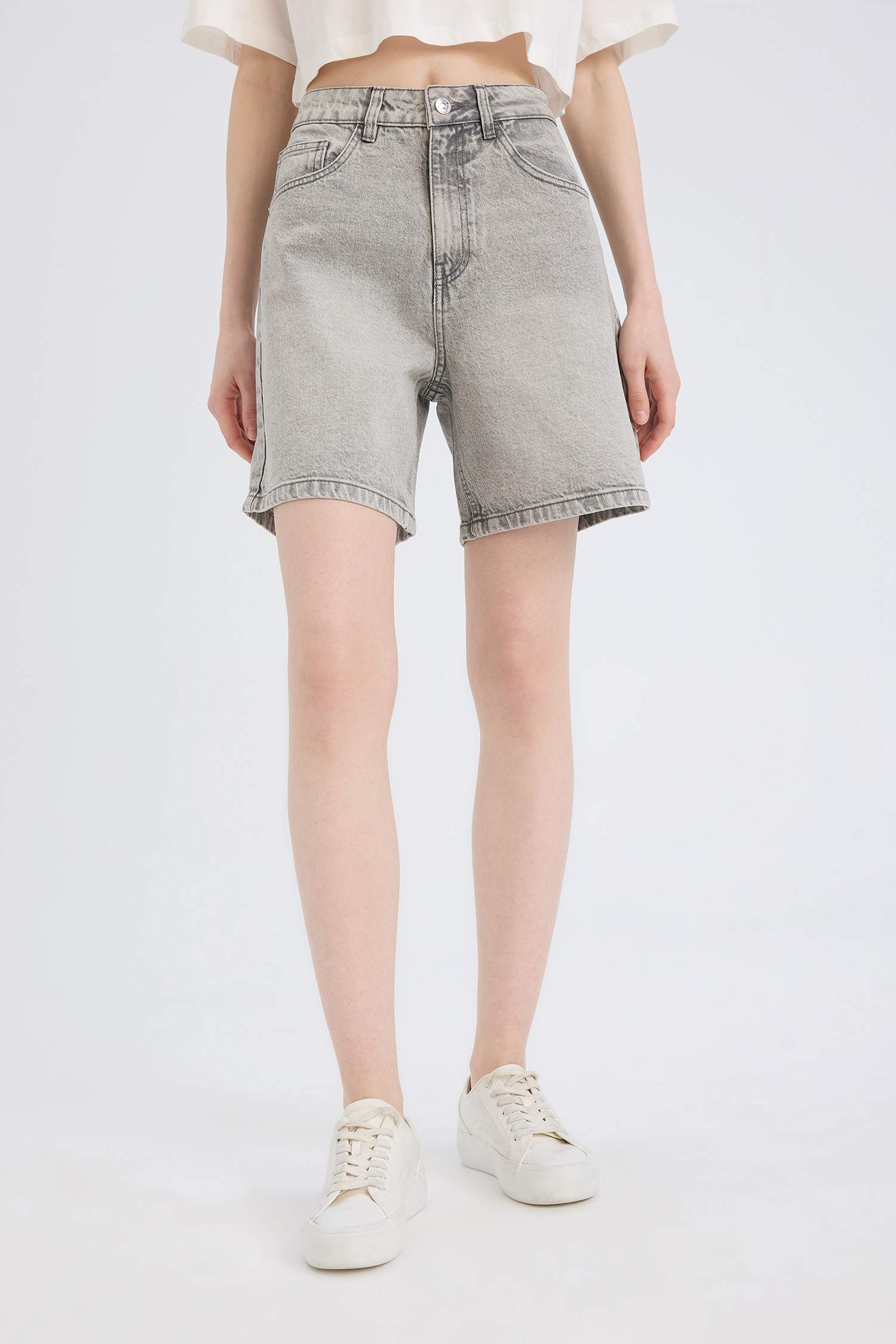 Джинсовые шорты-бермуды с обычной посадкой на талии