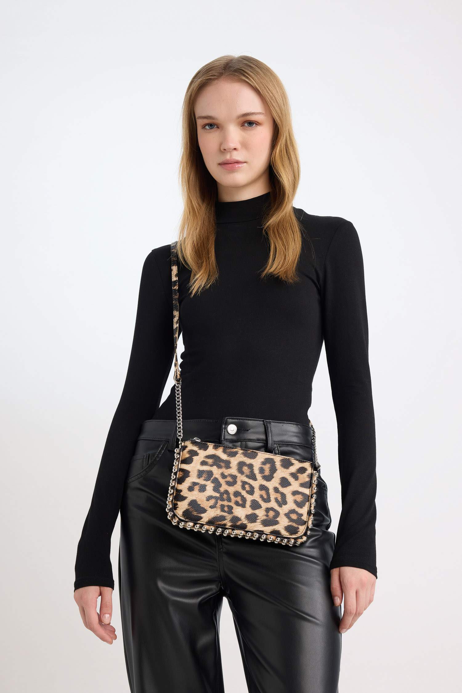 Kadın Leopar Desenli Çapraz Çanta