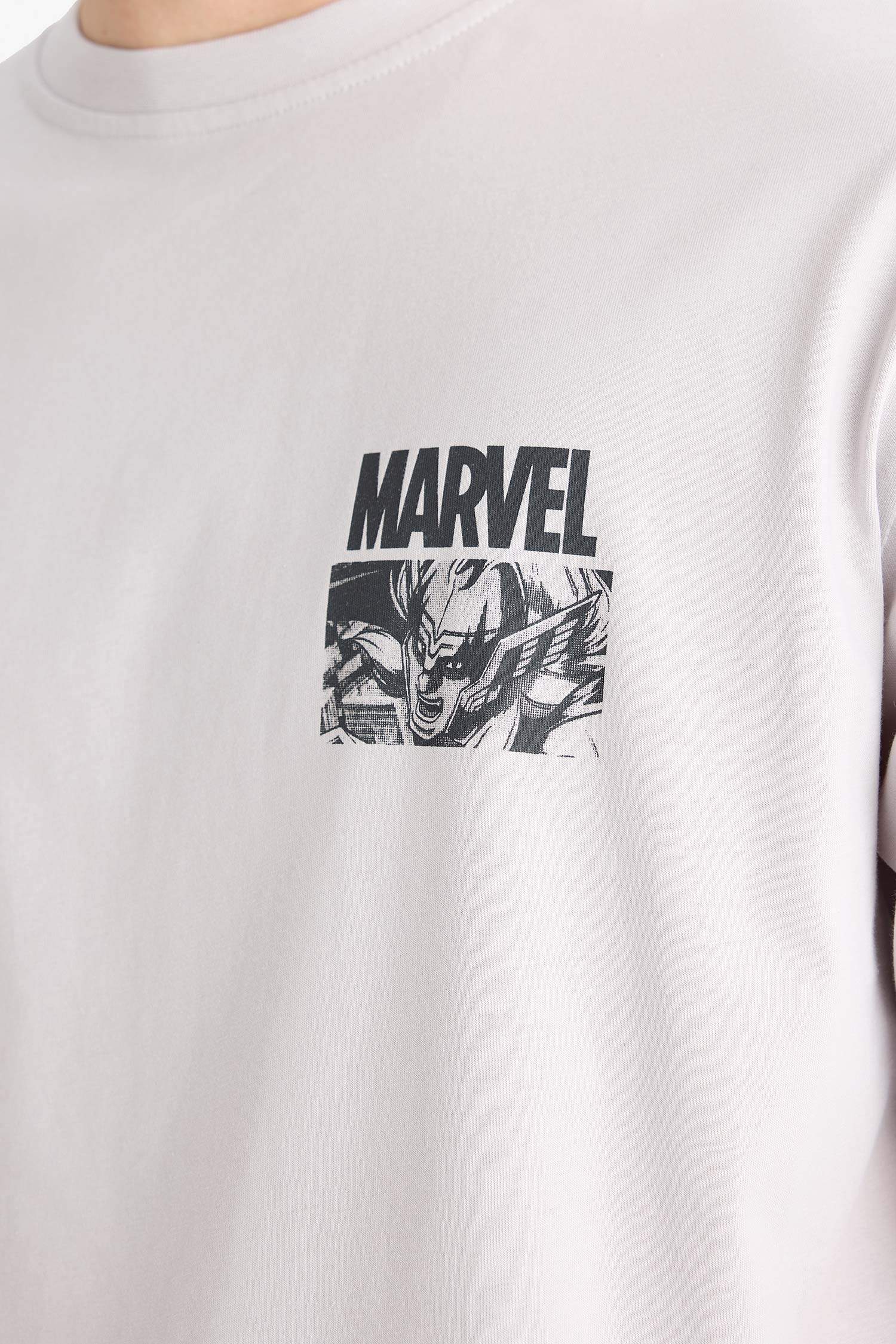 %100 Pamuk Marvel Avengers Boxy Fit Bisiklet Yaka Sırt Baskılı Kısa Kollu Tişört