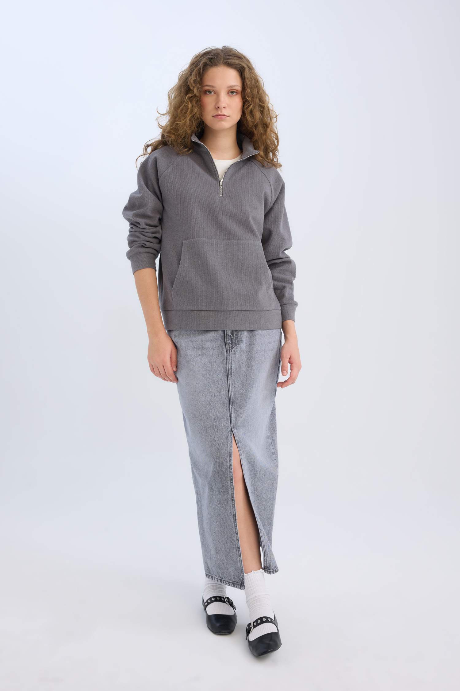 Oversize Geniş Kalıp Basic Düz Kanguru Cepli Fermuarlı Polo Yaka Sweatshirt