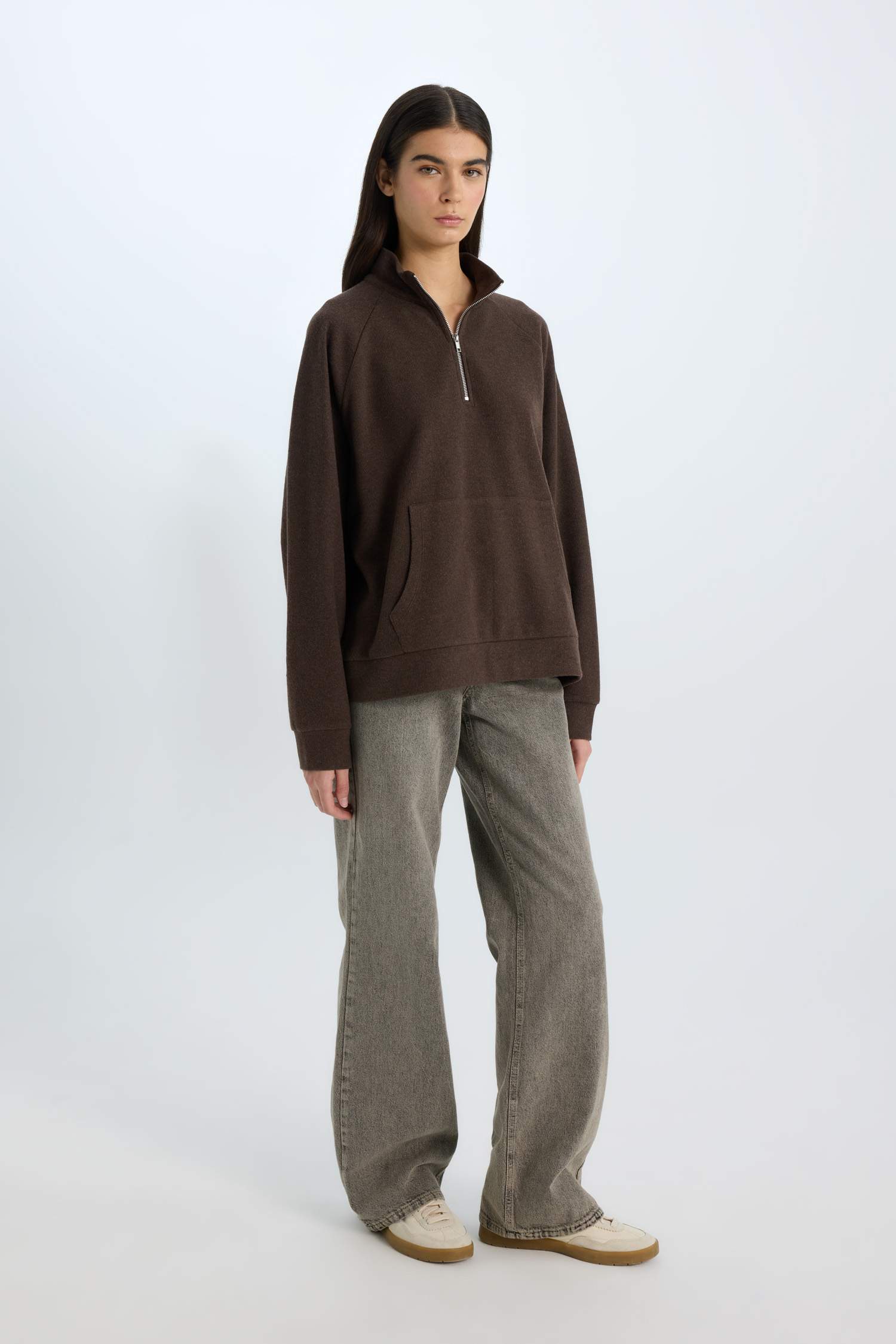 Oversize Geniş Kalıp Basic Düz Kanguru Cepli Fermuarlı Polo Yaka Sweatshirt