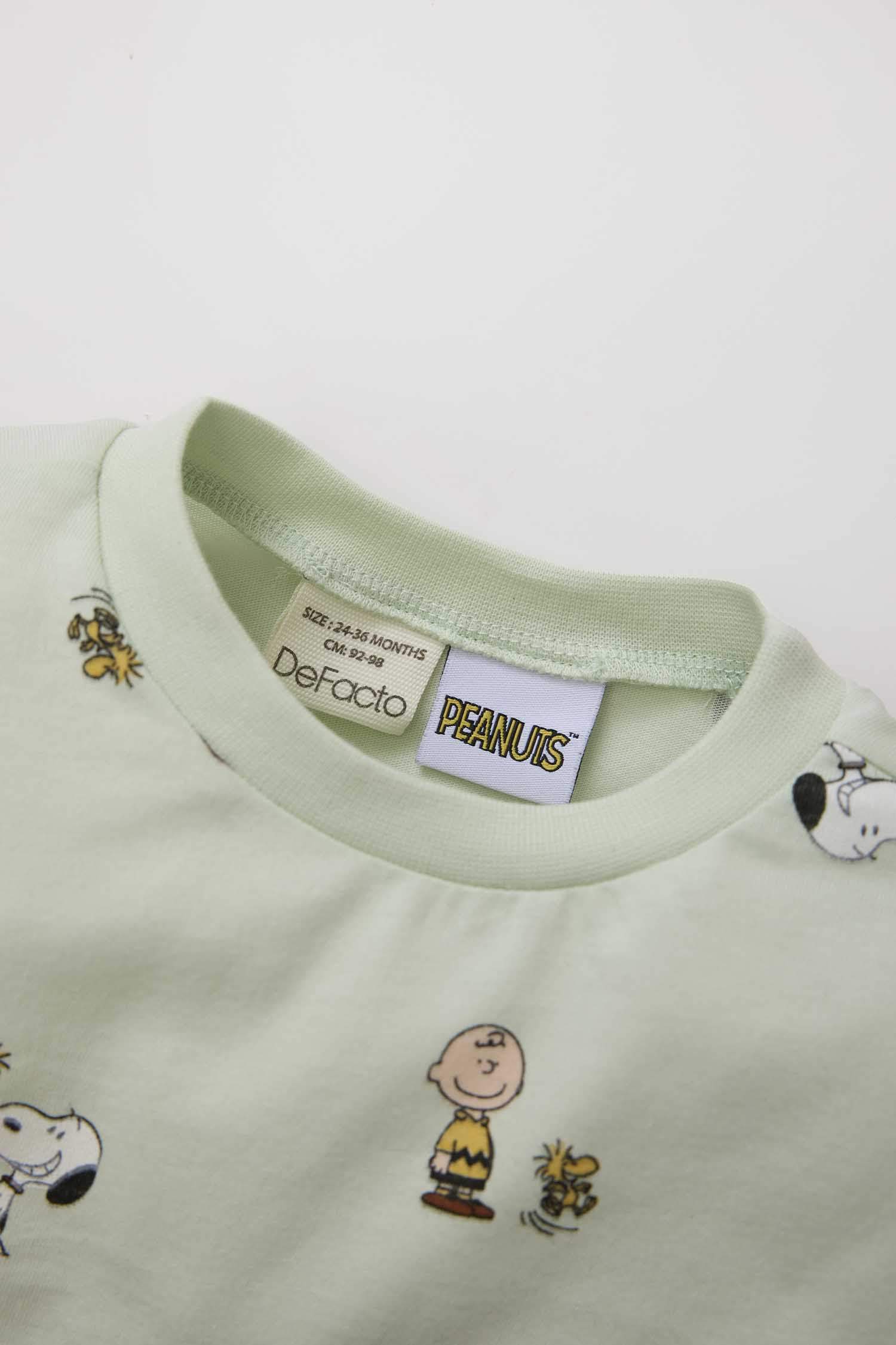 طقم بيجاما اولادي ممشط قصة عادية من سنوبي - قطعتين