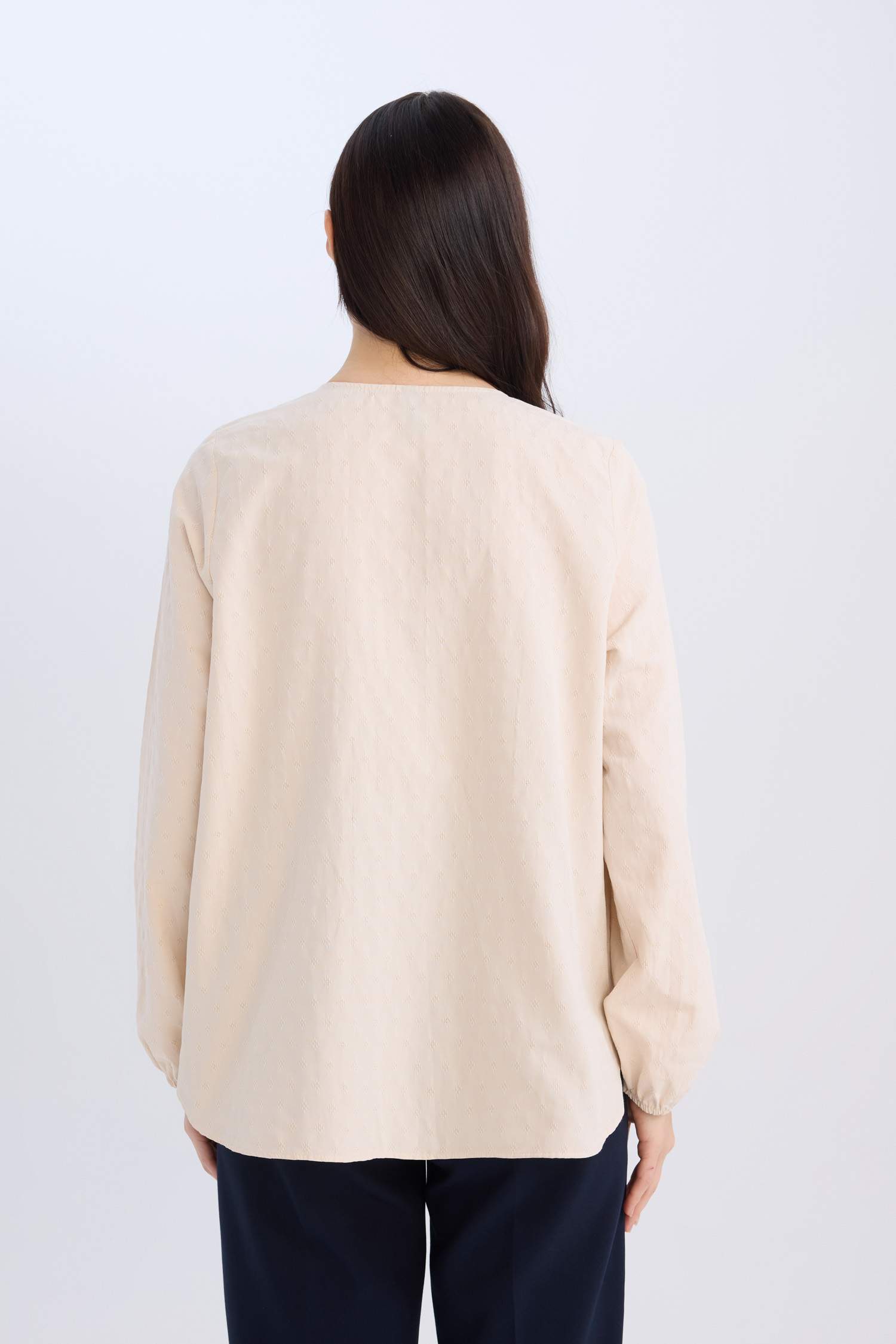 қалыпты пішім Ұзын жеңді көйлек