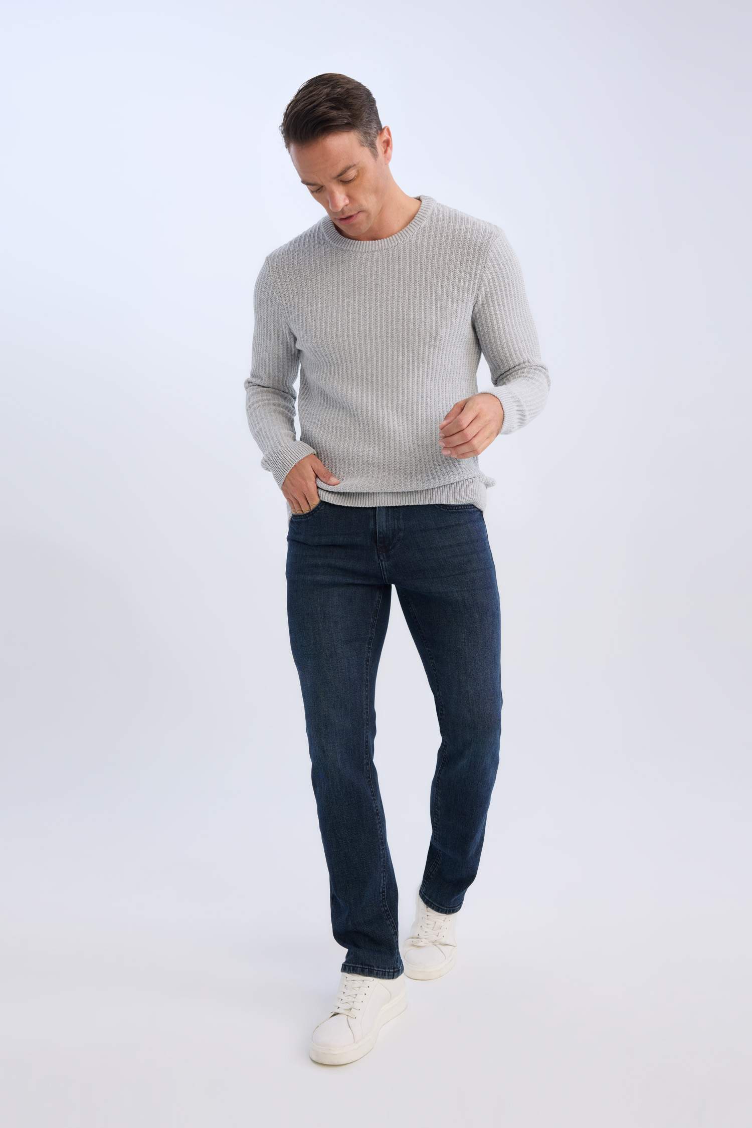 Standart Fit Bisiklet Yaka Triko Kazak