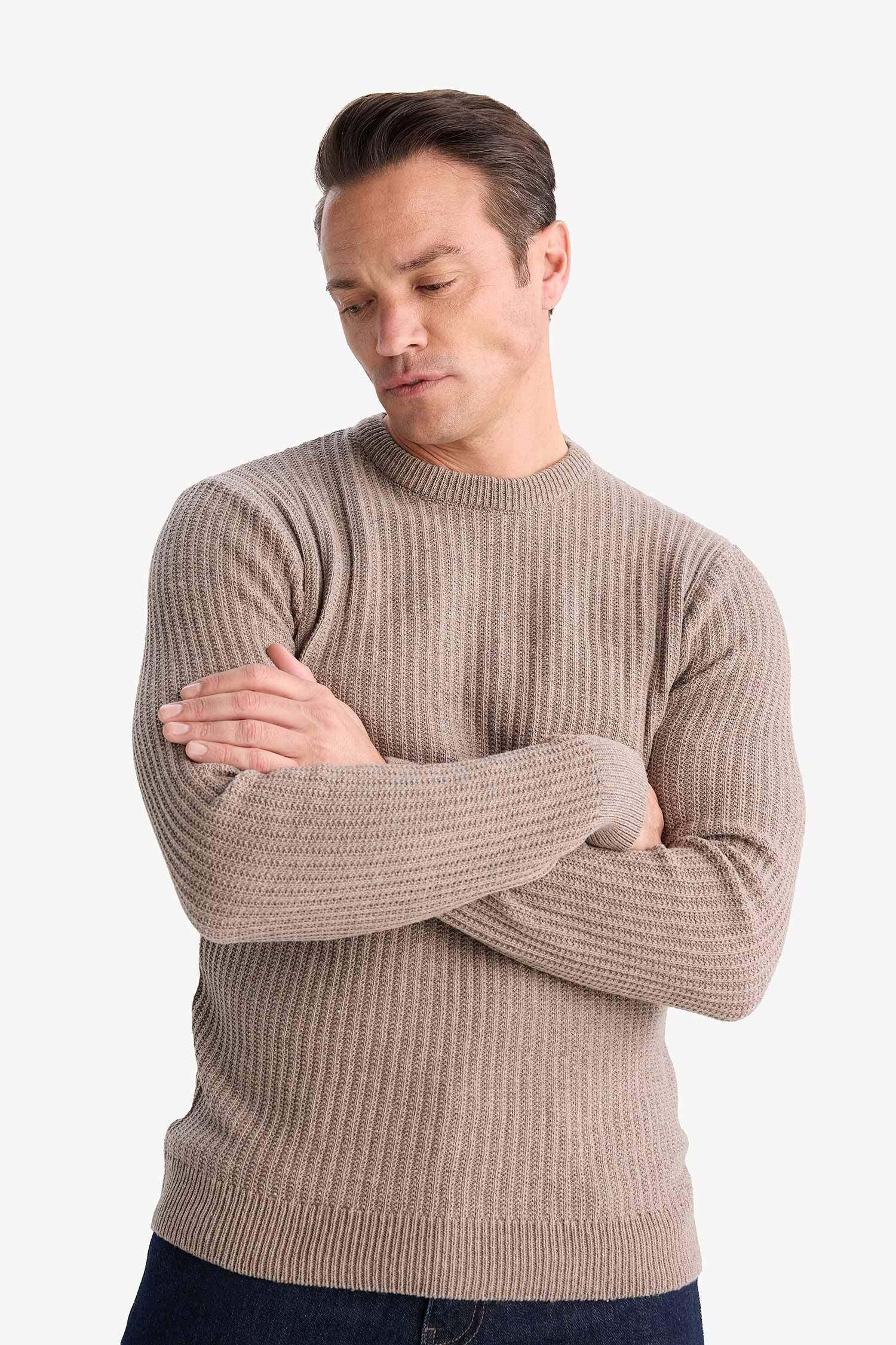 Standart Fit Bisiklet Yaka Basic Dokulu Triko Kazak