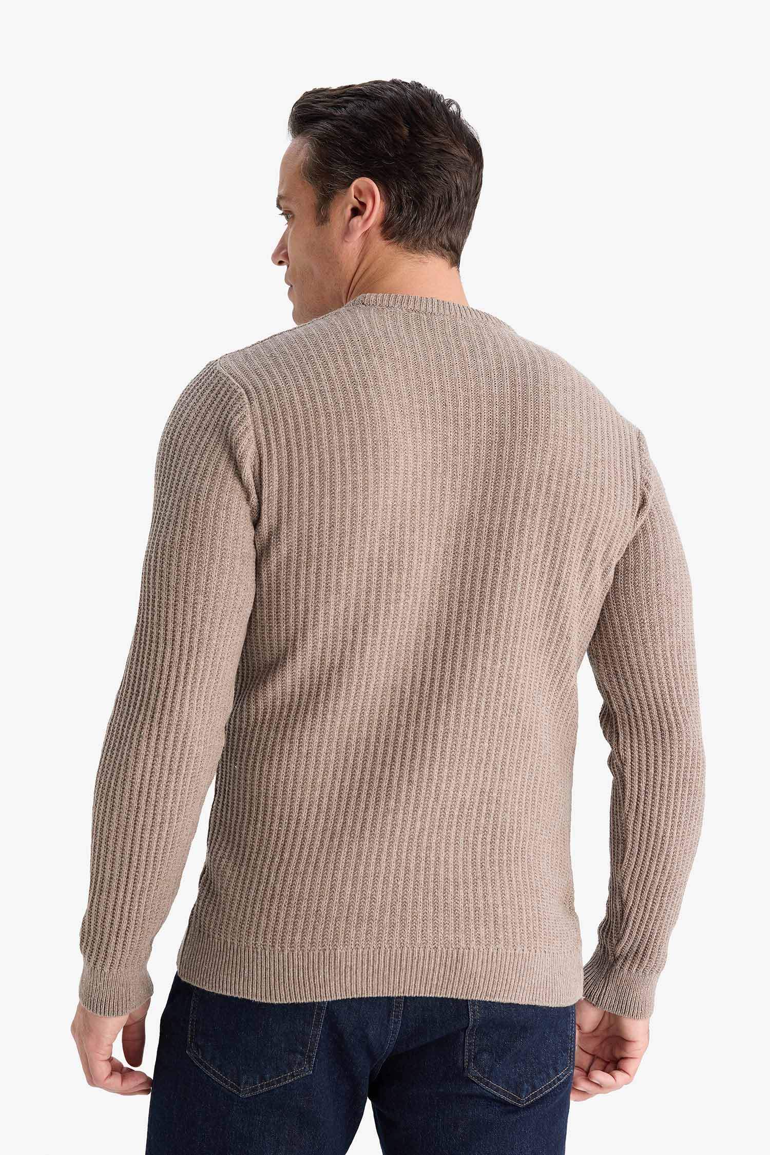 Standart Fit Bisiklet Yaka Basic Dokulu Triko Kazak