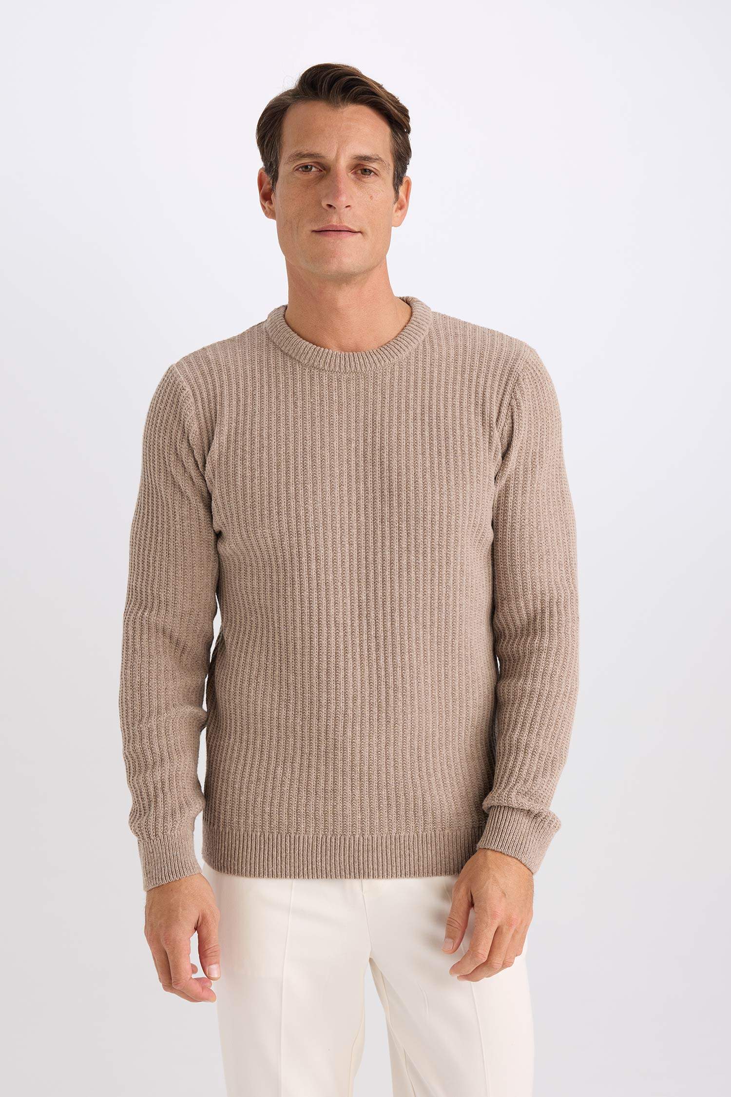 Standart Fit Bisiklet Yaka Dokulu Triko Kazak