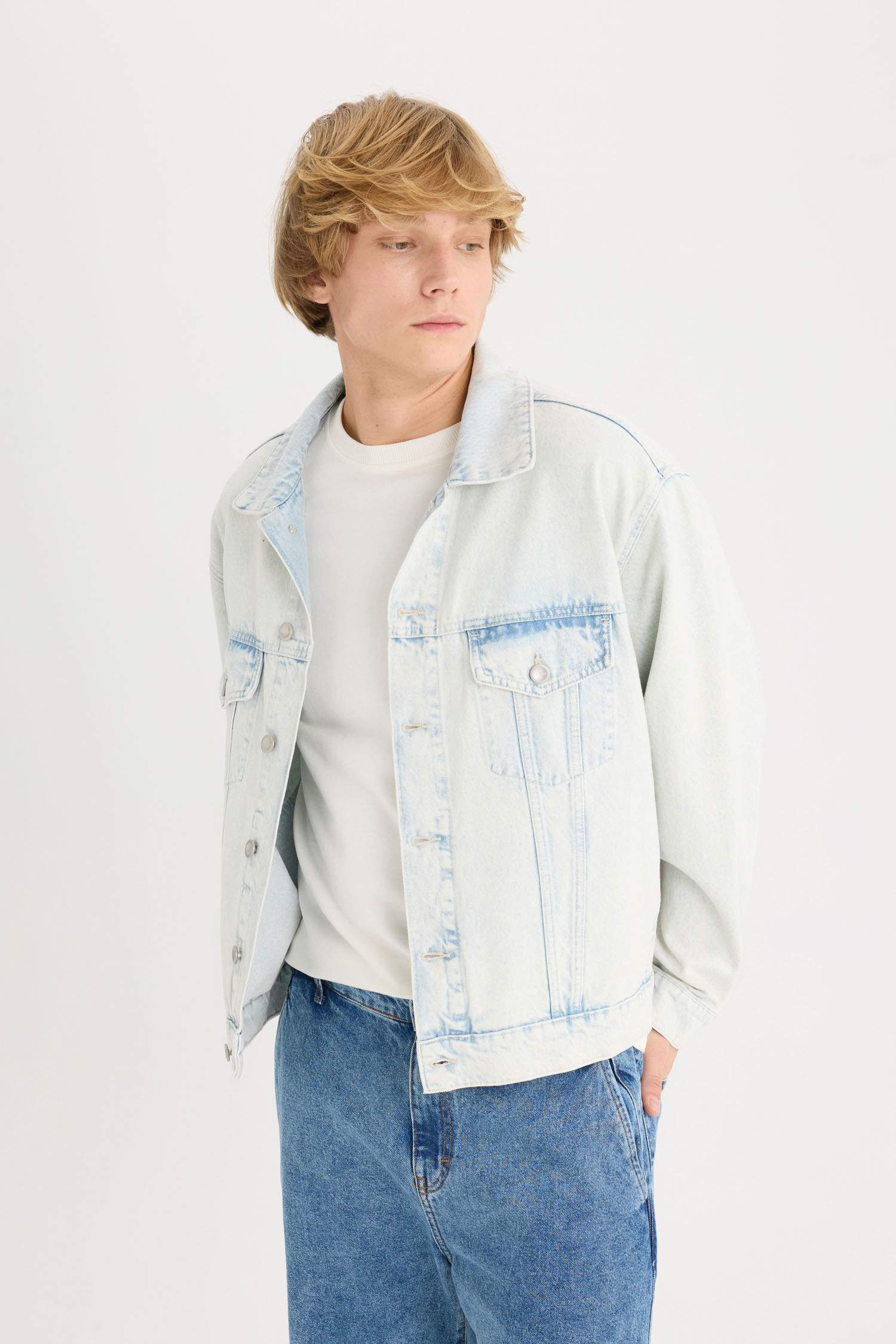 Oversize Fit Denim Jacket