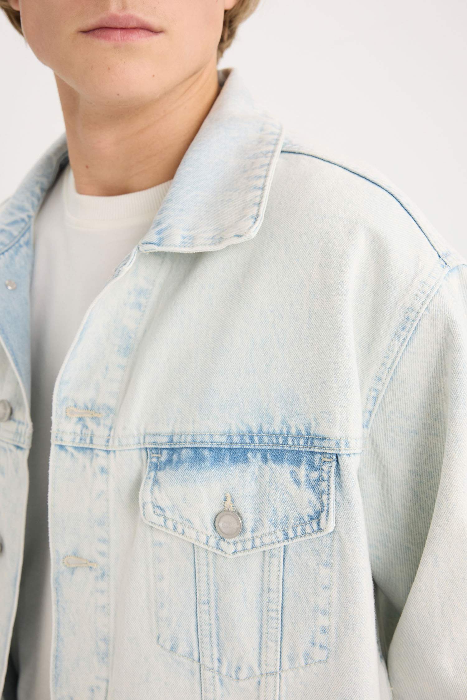 Oversize Fit Denim Jacket