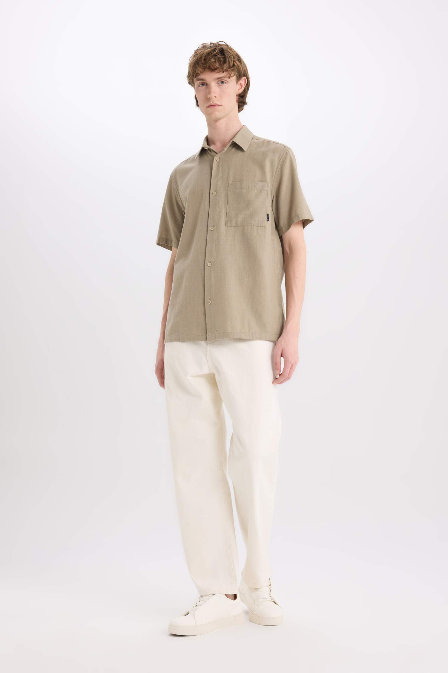 100% хлопковая рубашка с короткими рукавами, slim fit, базовая модель